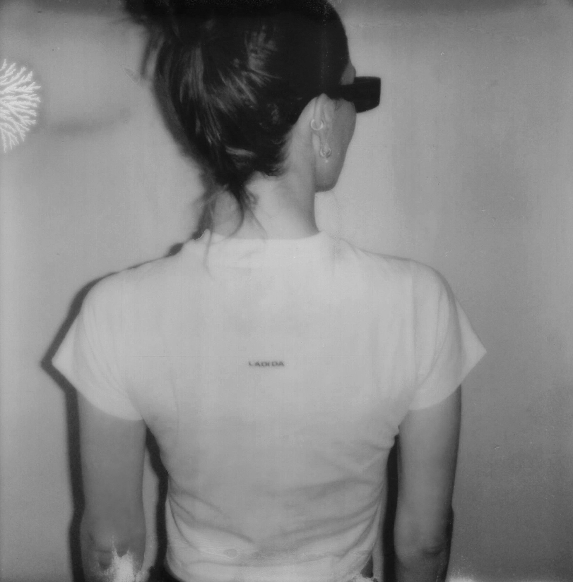 ladi polaroid T010_b&w.jpg