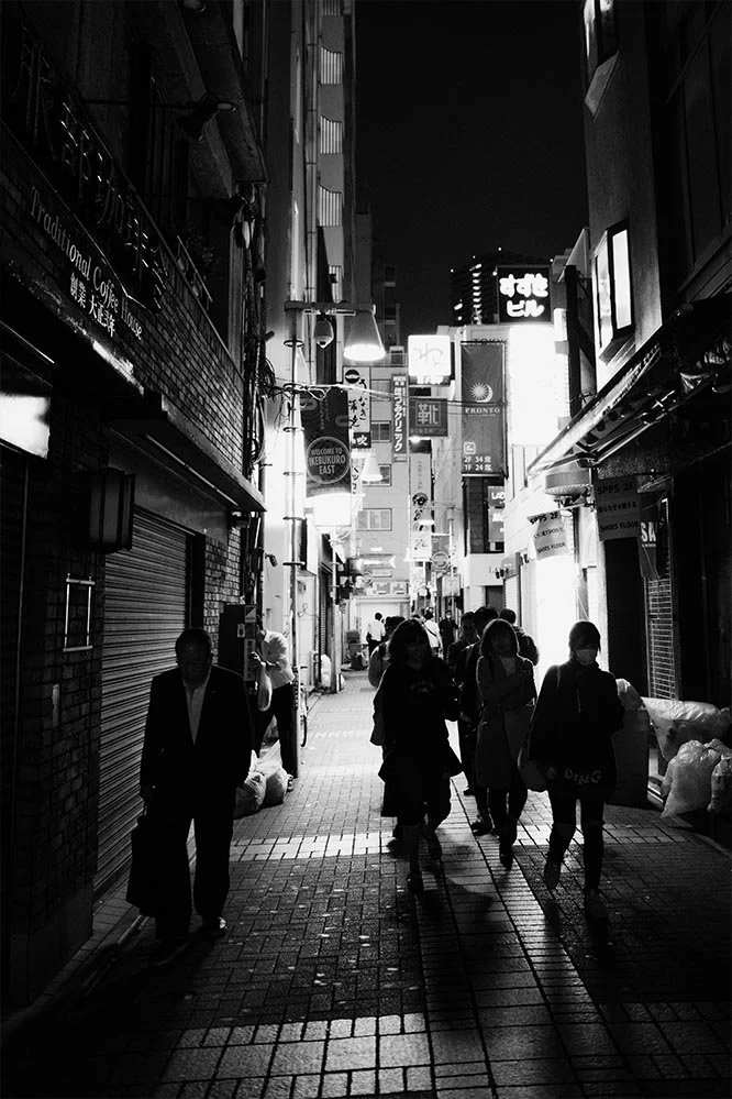 Tokyo alley.jpg