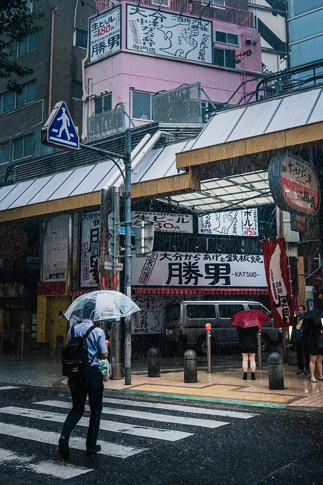 Kobe Umbrella man 2.jpg
