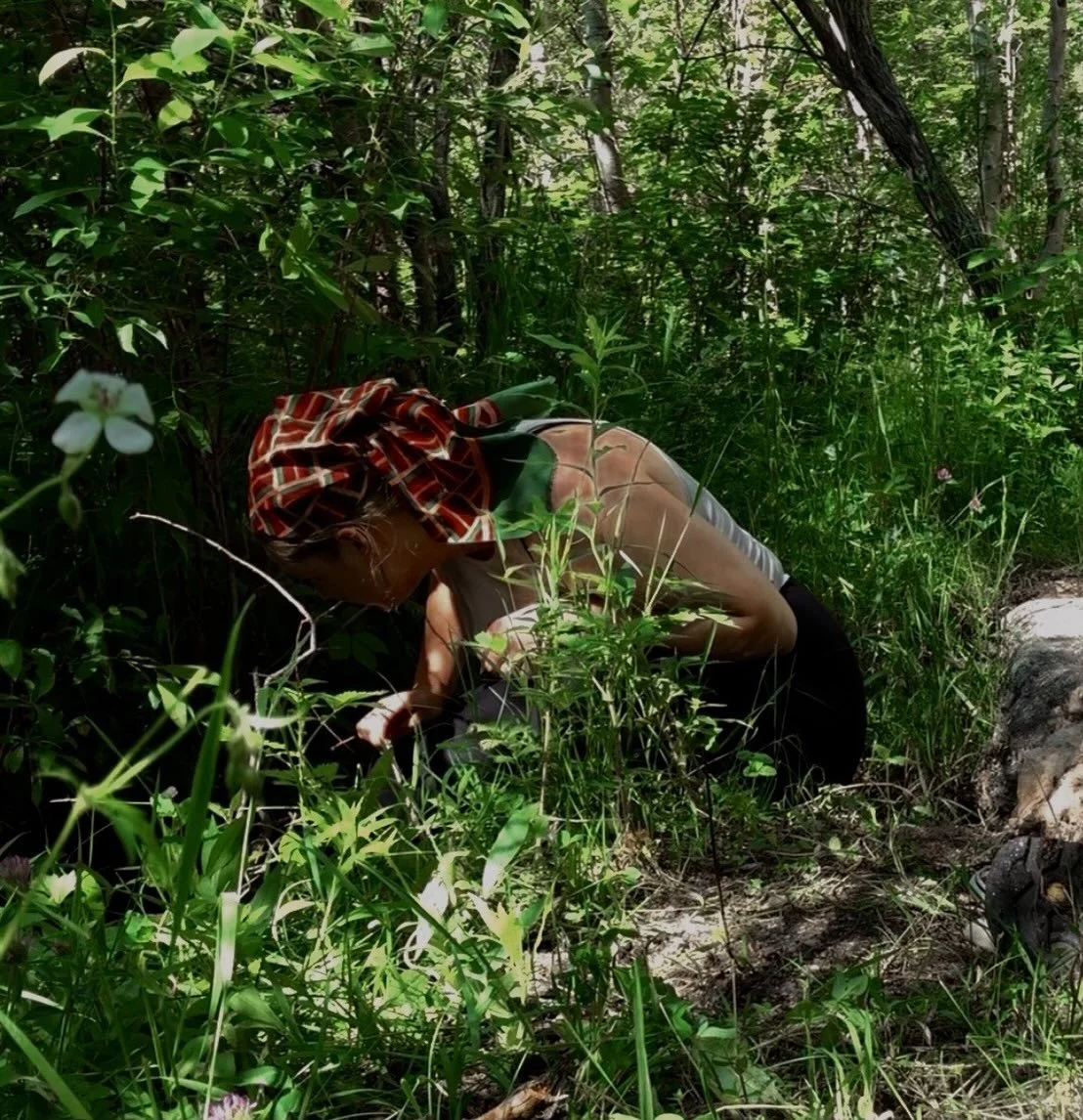 Earthling was born after my search for healing connection with others. 

I believe we are all connected, all one. 

We are all walking each other home!

&mdash;&mdash;&mdash;&mdash;&mdash;

This IG is a private space for clients while I am still a st