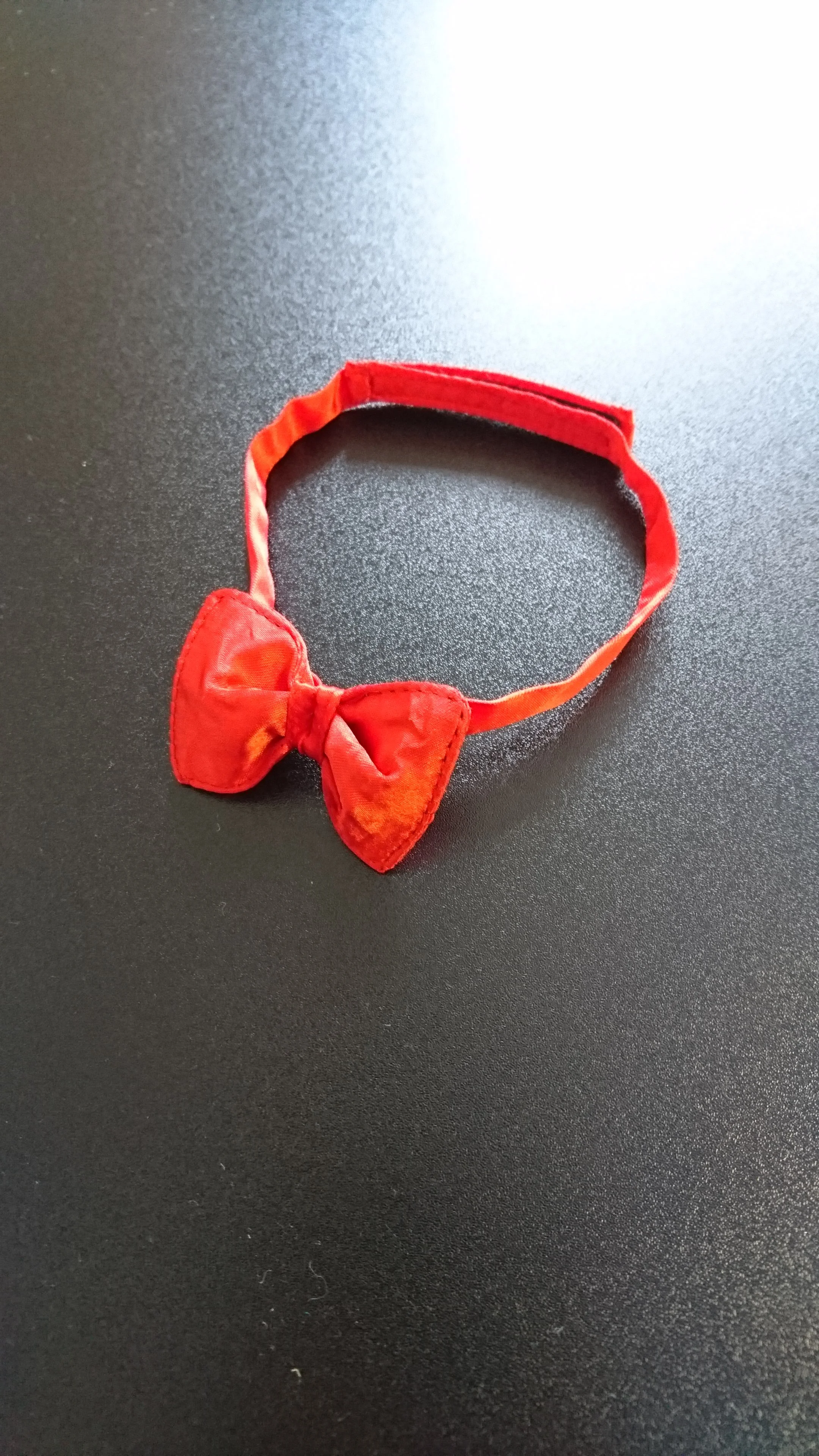 Child-boy-red-satin-bowtie-main-image.JPG