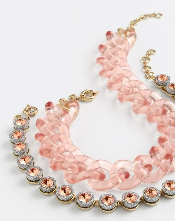 c89a602b7f22e2b8c89484c862a84c7a--mommy-fashion-pink-necklace.jpg