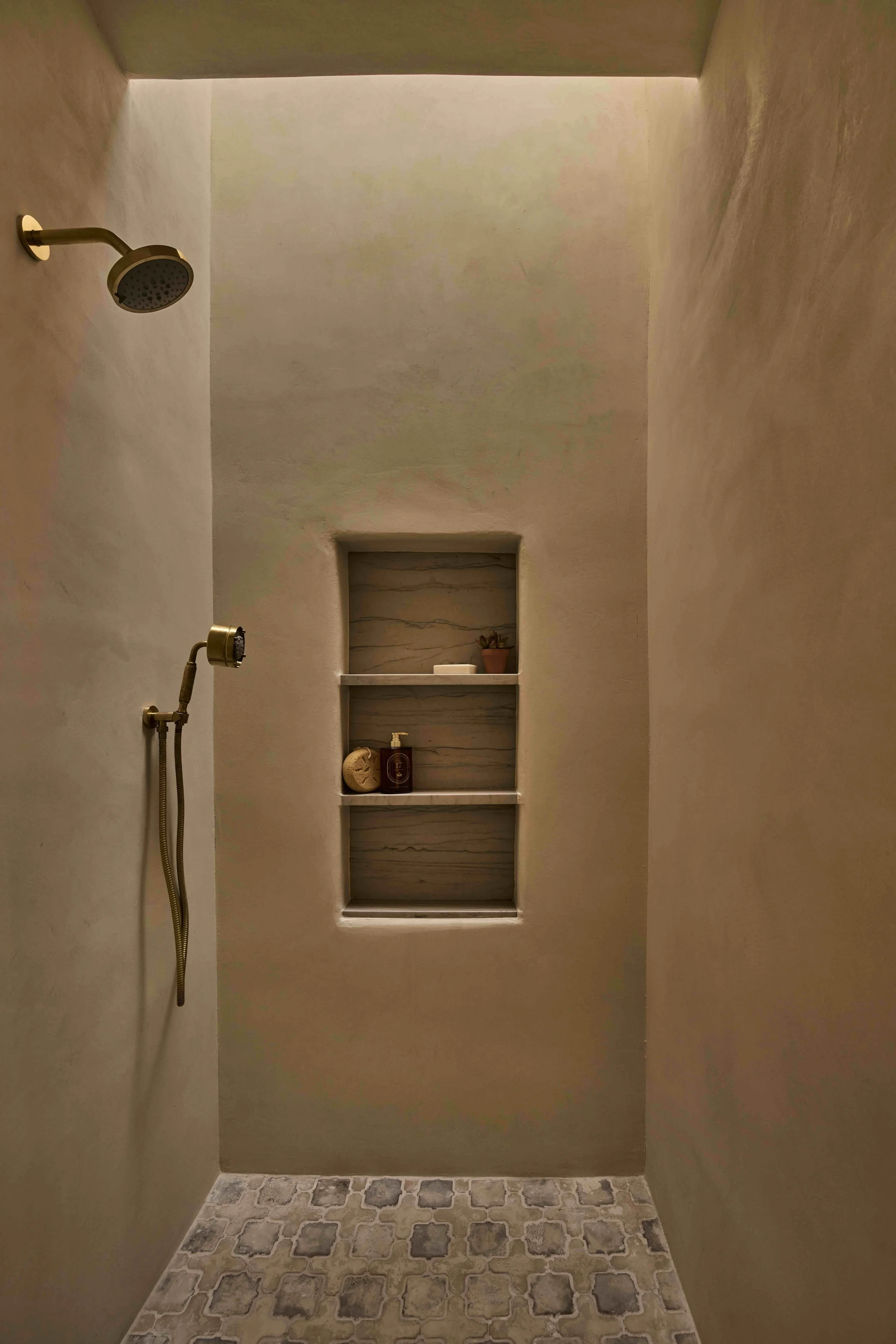 20260810_JennaPeffley_WoodsDesignBuild_Spec_Gonzalez_0092.jpeg