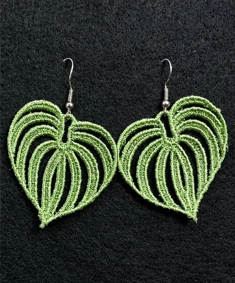 Heartleaf Philodendron Freestanding Lace Earrings