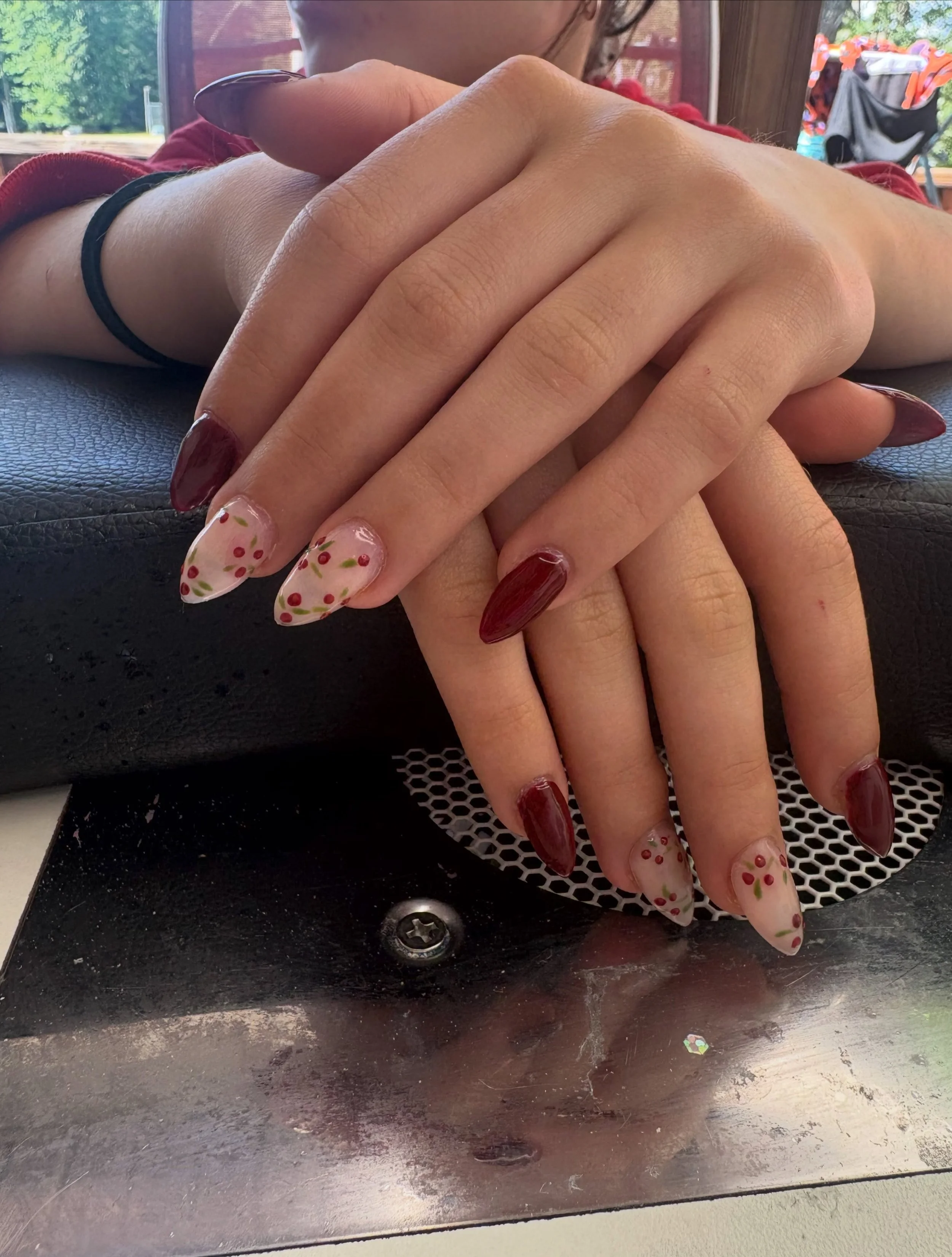 Gorgeous elegant nails!