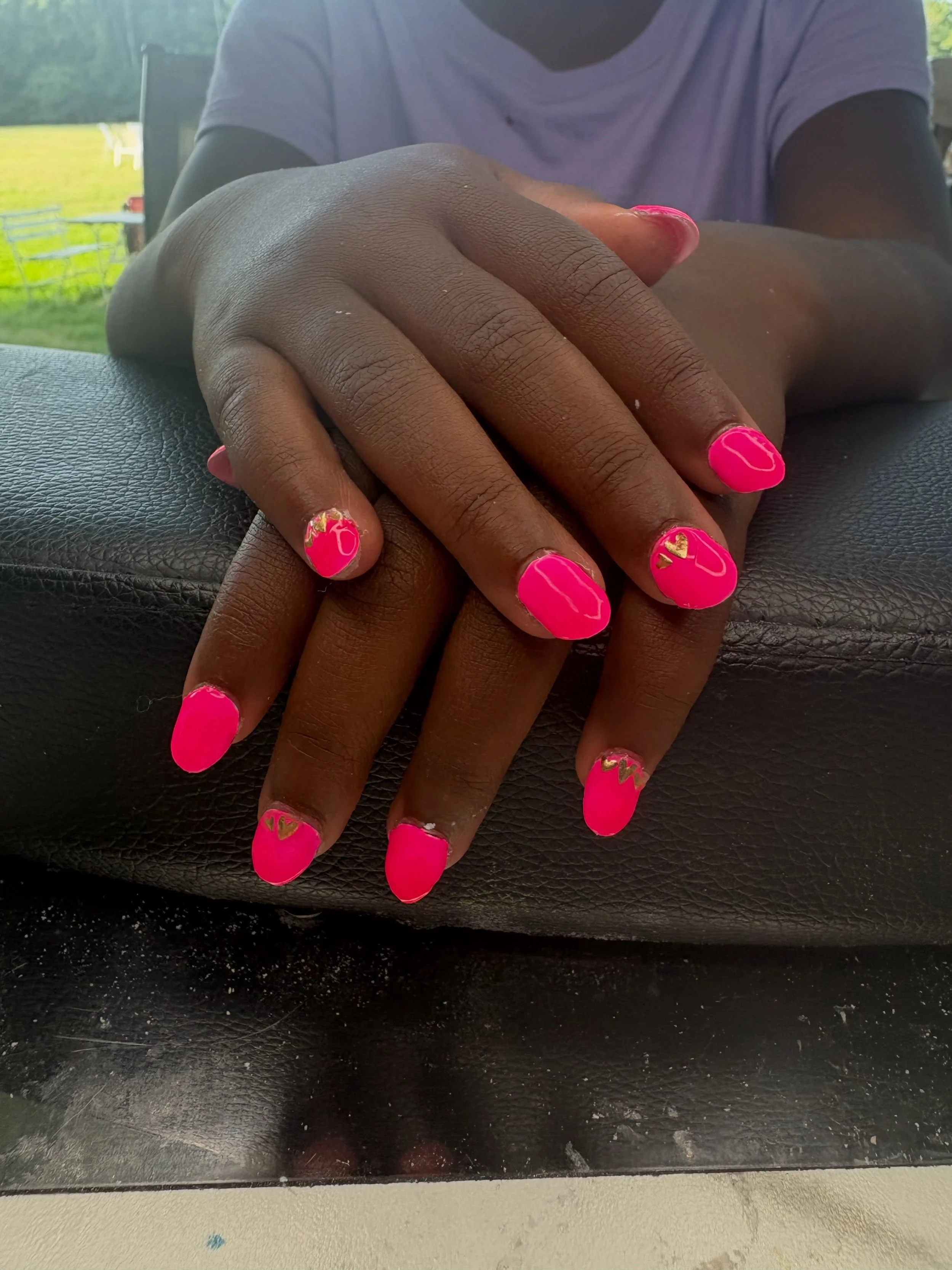 Cute pink kids manicure! 💅