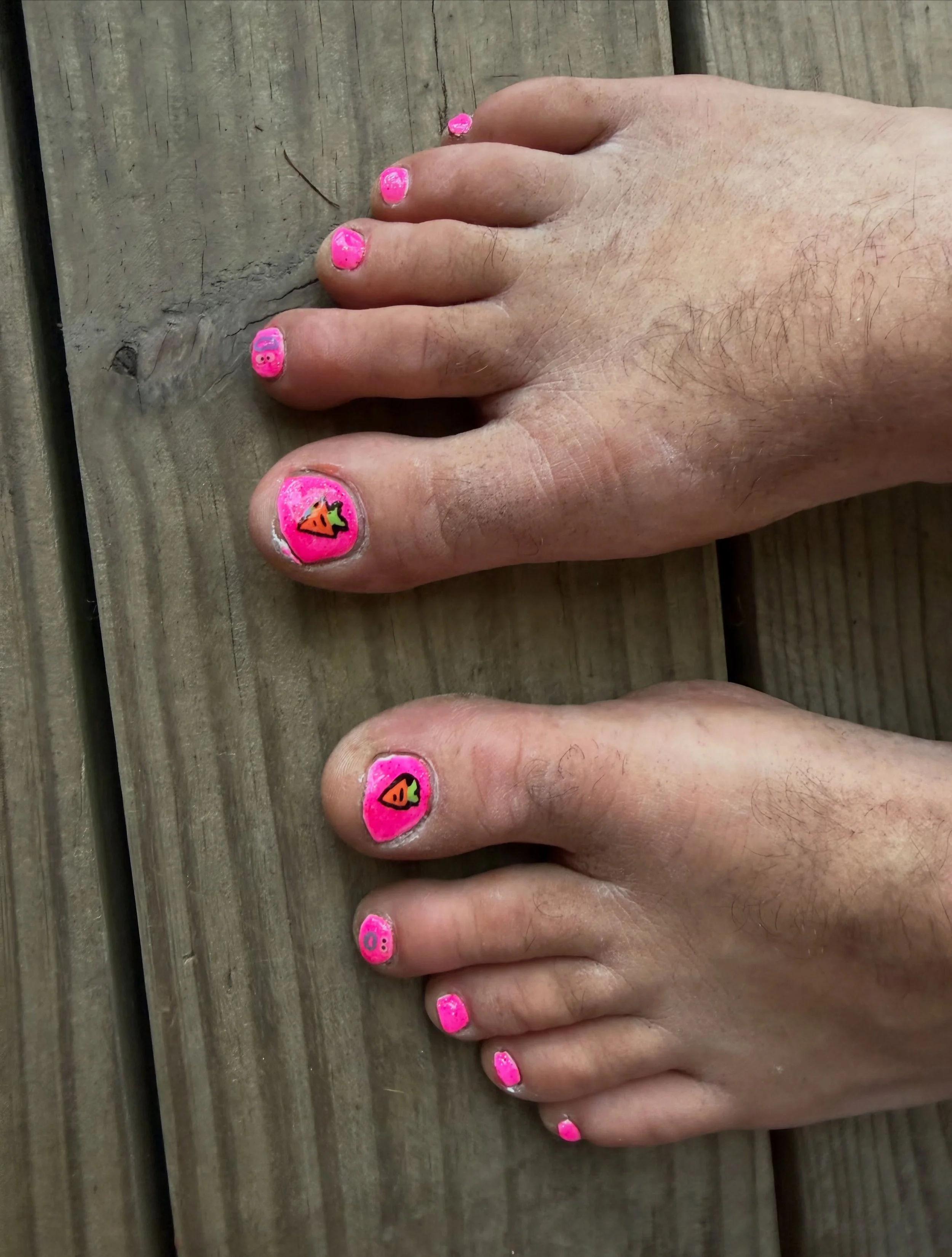 Did my dads toenails and one nail lol 😂😂💖 now he&rsquo;s a pretty pink princes 🫅