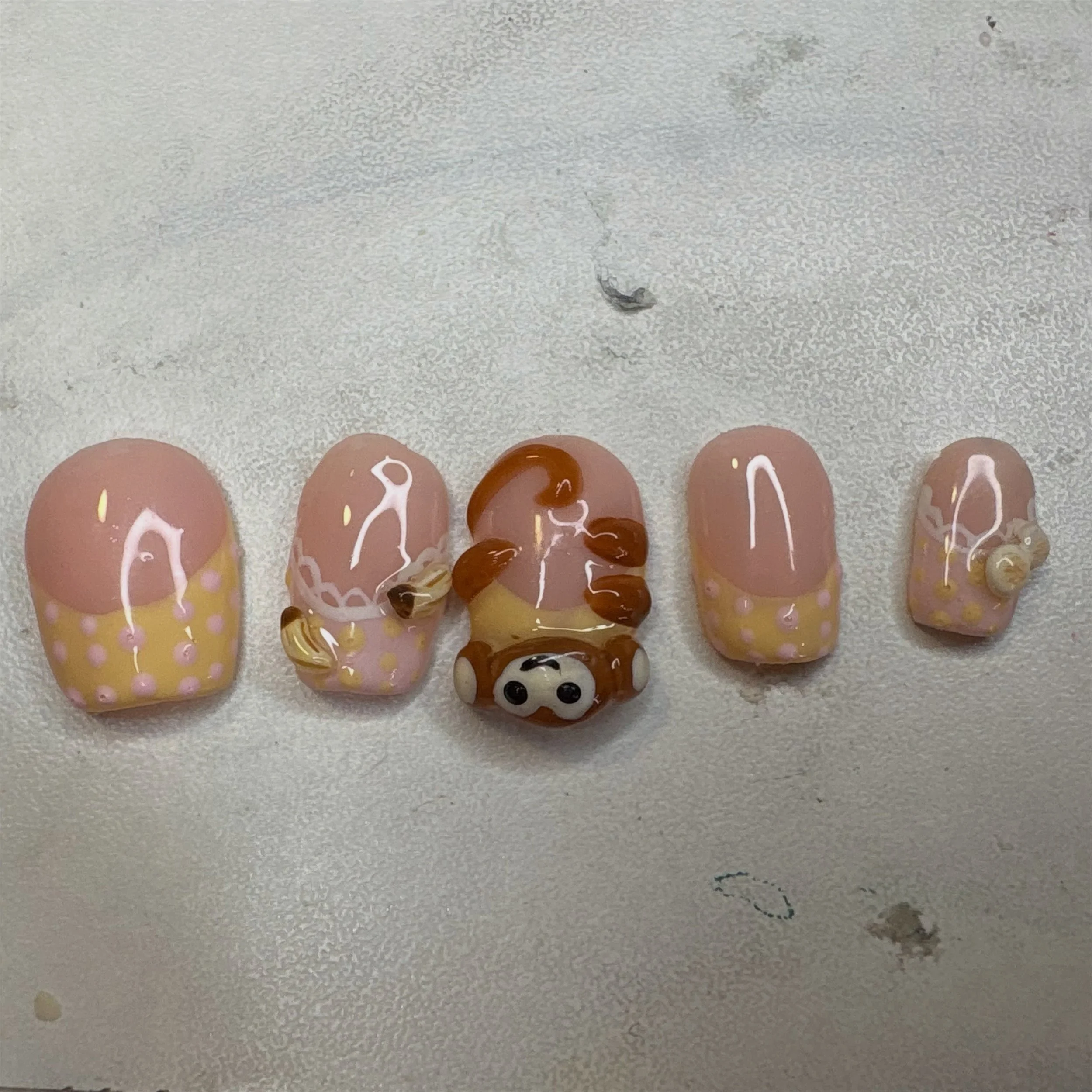 Cute monkey press-ons! 🐵🍌💗
