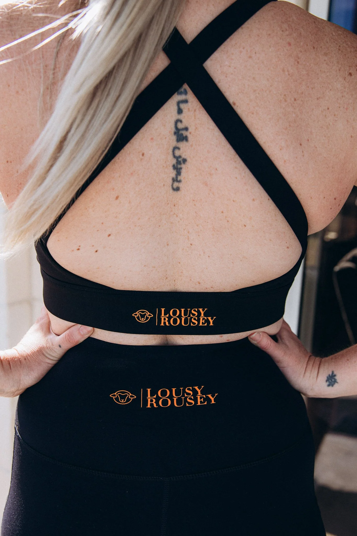 lousy-rousey-black-leggings-brand-photography-10.jpg