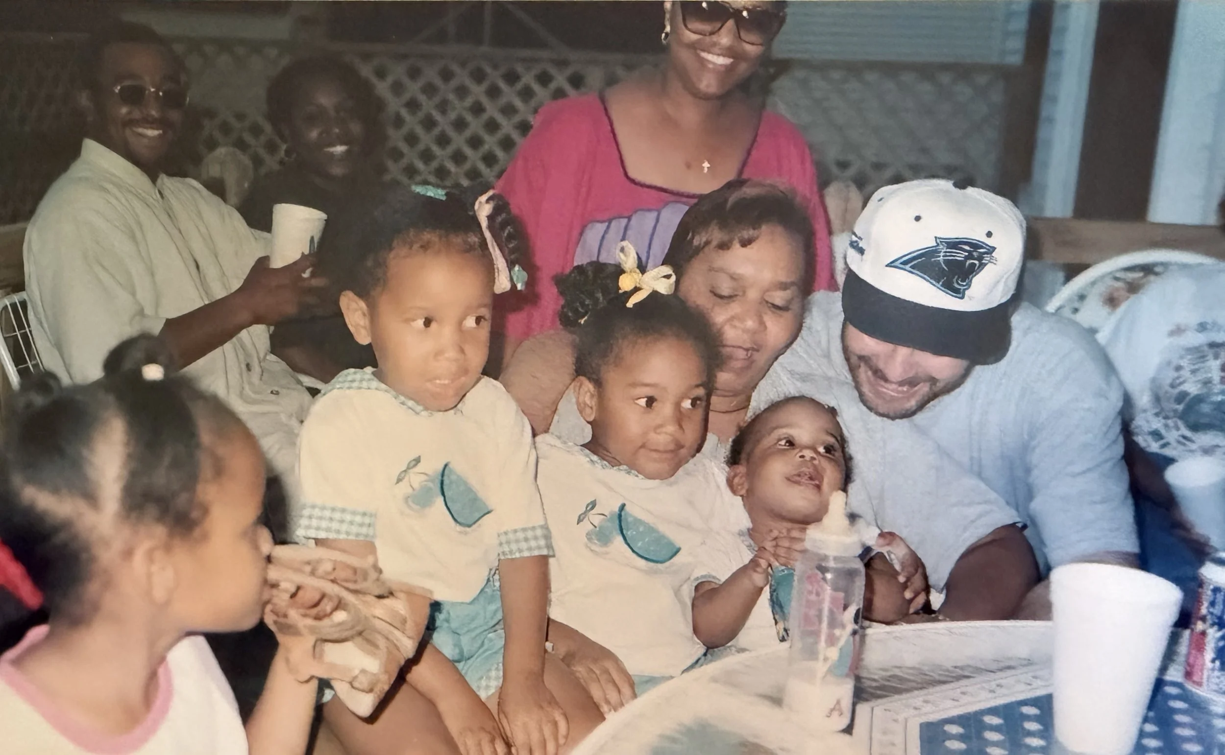 Jazmyn, Kendra, Asia, Connie, Glenda and David (Leon in back) at Darden Family Reunion