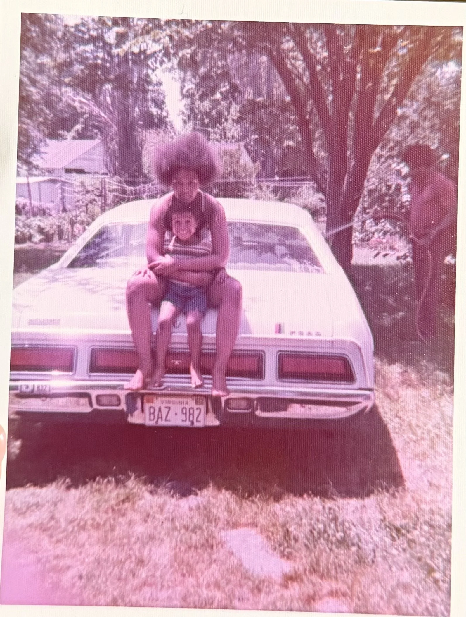 Glenda Fox and niece Linda Knight