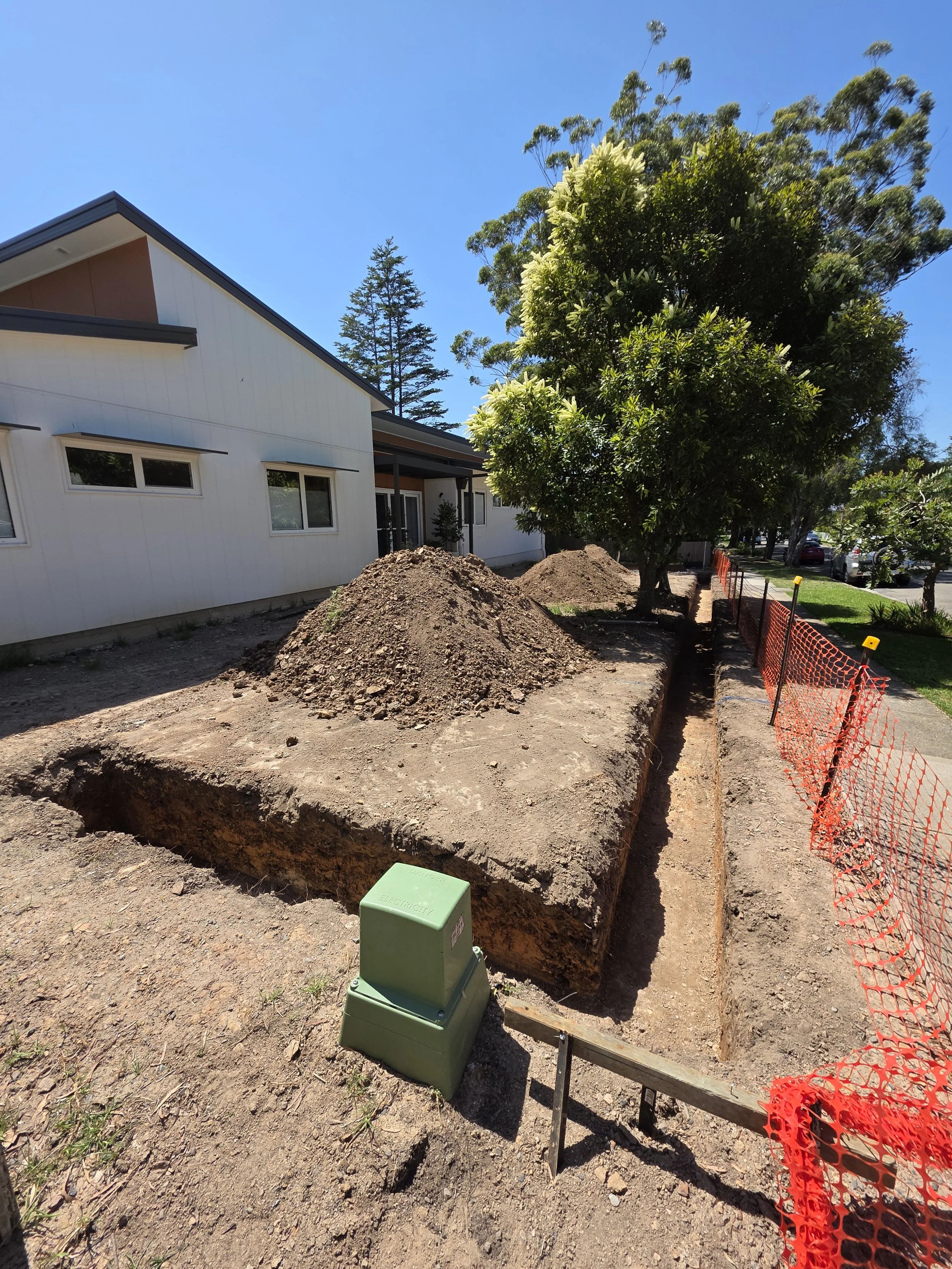 Site cut and land levelling completed in Asquith to prepare a block for turf.