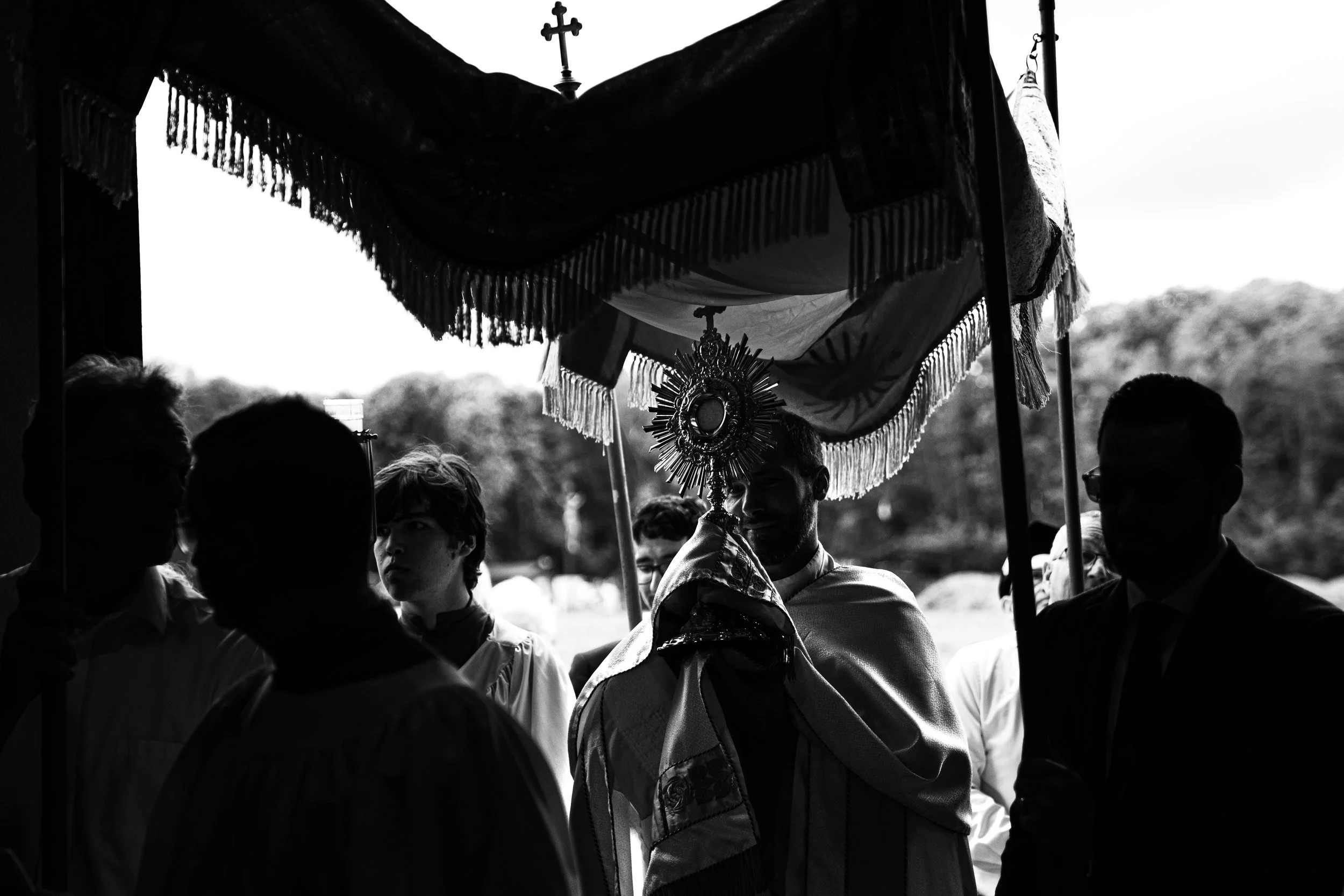 240602_CorpusChristiProcessionJackson-VH040.jpg