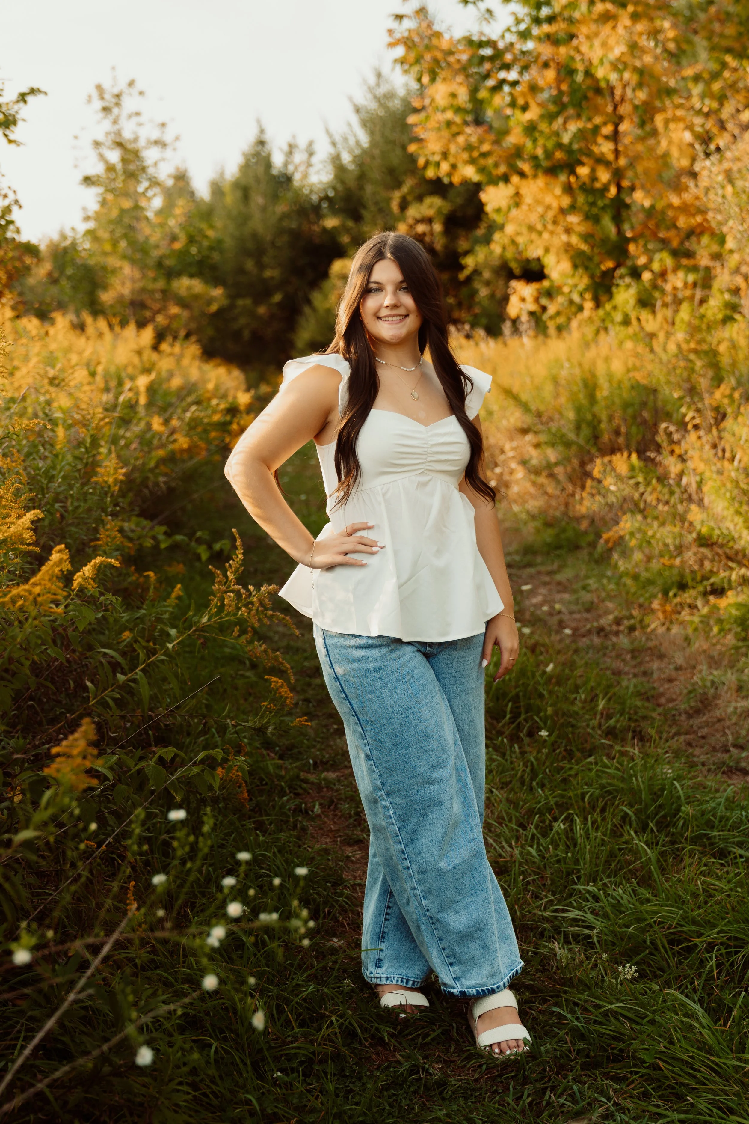 250920_JocelynSeniorPhotos-VH-01519.jpg