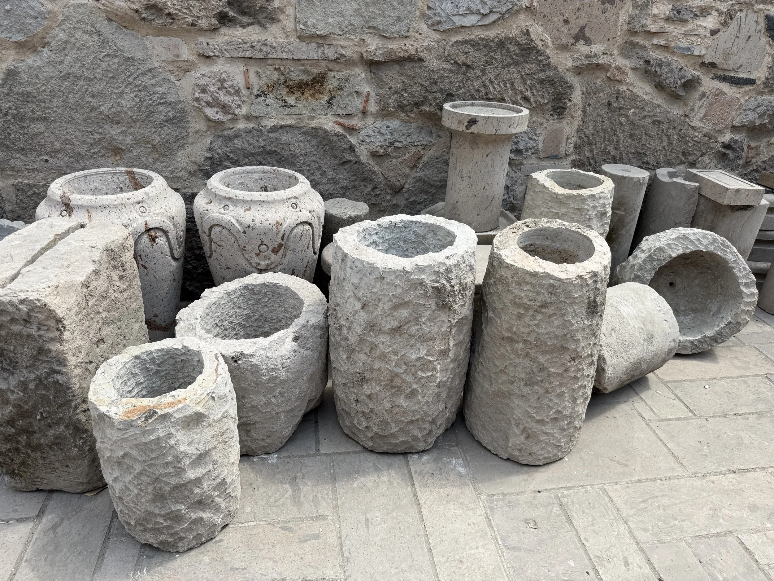 variety round planters