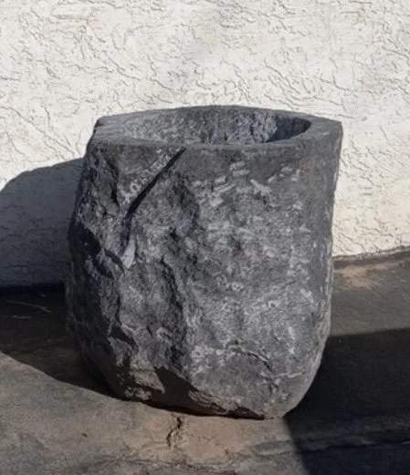 bassalt stone pot