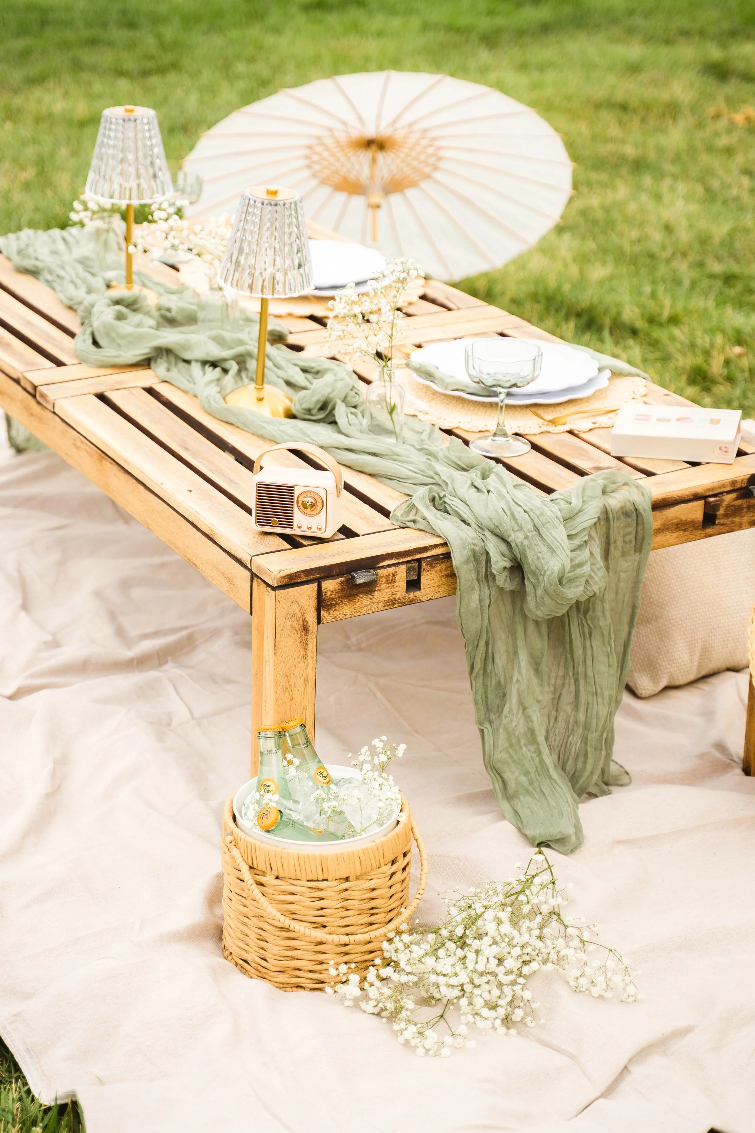 Jasmine Classic Picnic