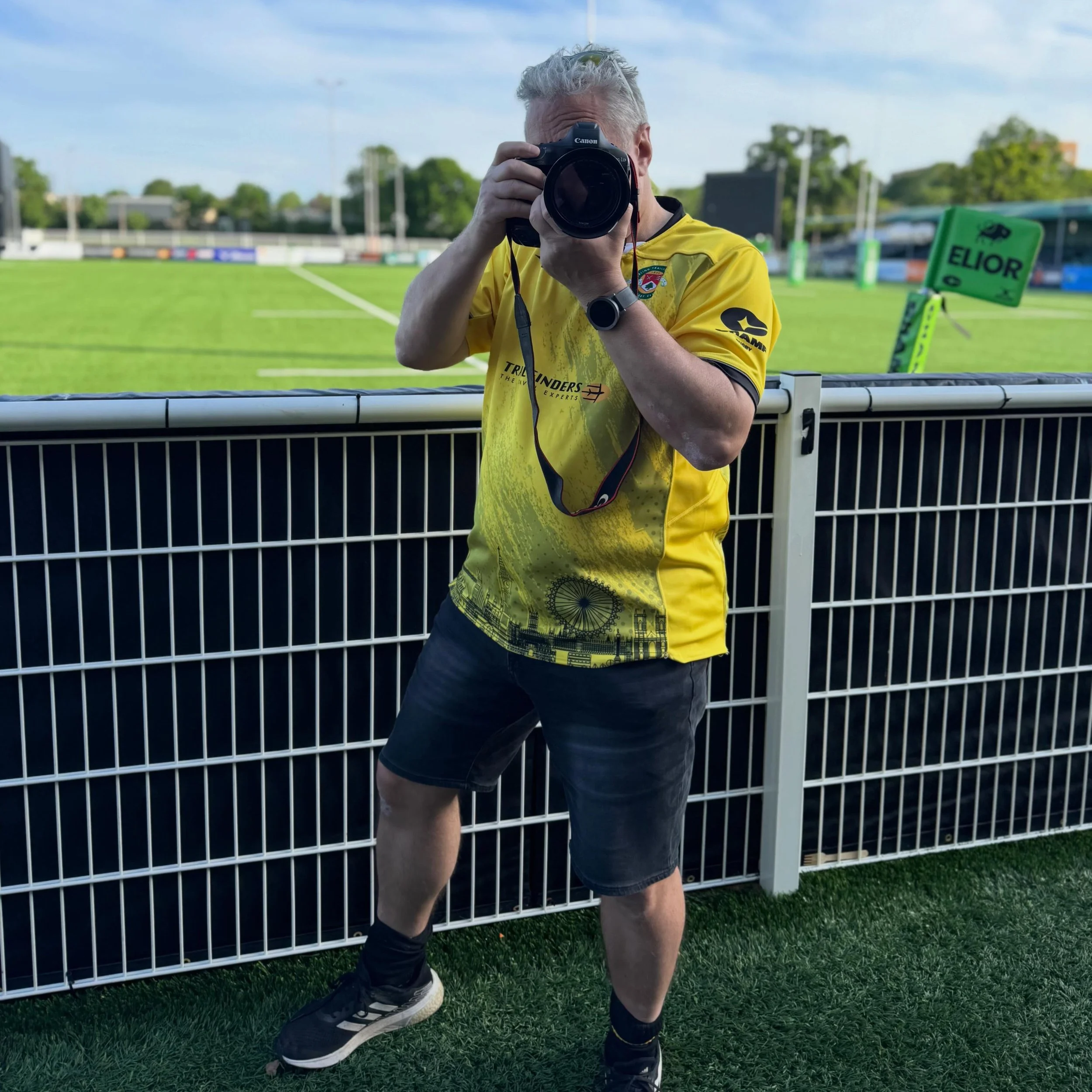 This is one of our fabulous club photographers, Robert, always ready at the side of the pitch to capture those sporting moments, and us fans of course! 
Make sure you give him a wave on Saturday at the game!! 
@ardmawr