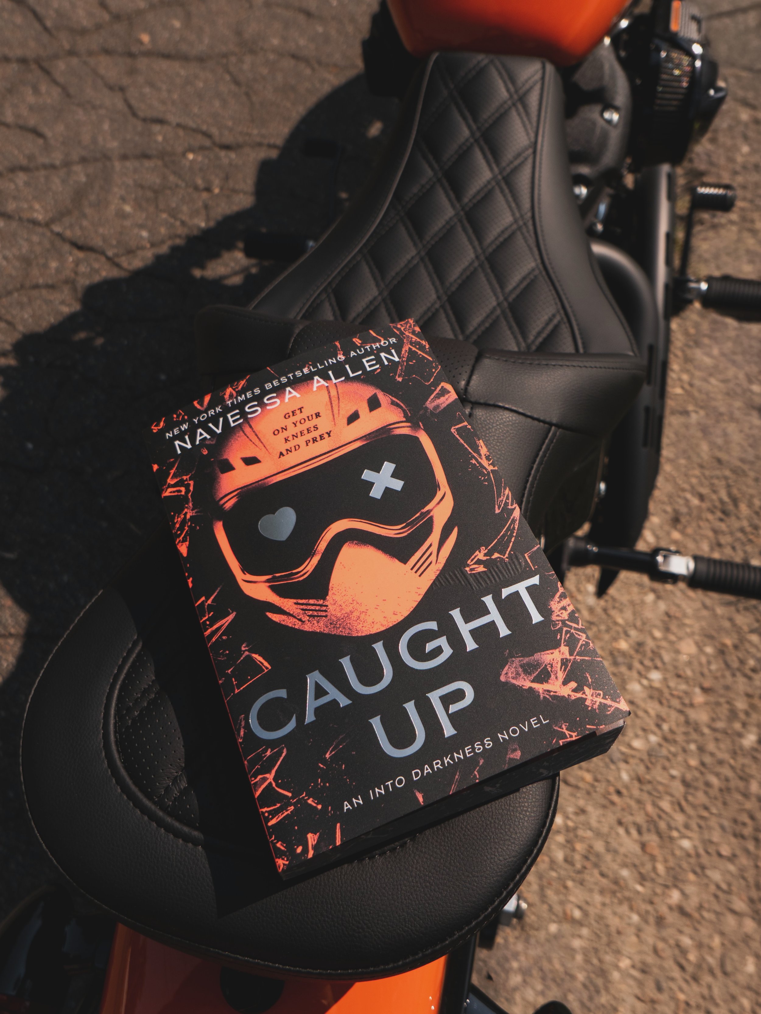 Late night readers club, but make it a little faster. 🏍️🔥📖

A good book, a loud bike, and absolutely no plans to be home early.

Currently Caught Up&hellip; literally. 👀🖤

Shirt link in bio! ⛓️&zwj;💥 

#bookishmerch #bookstagram #romancereader 