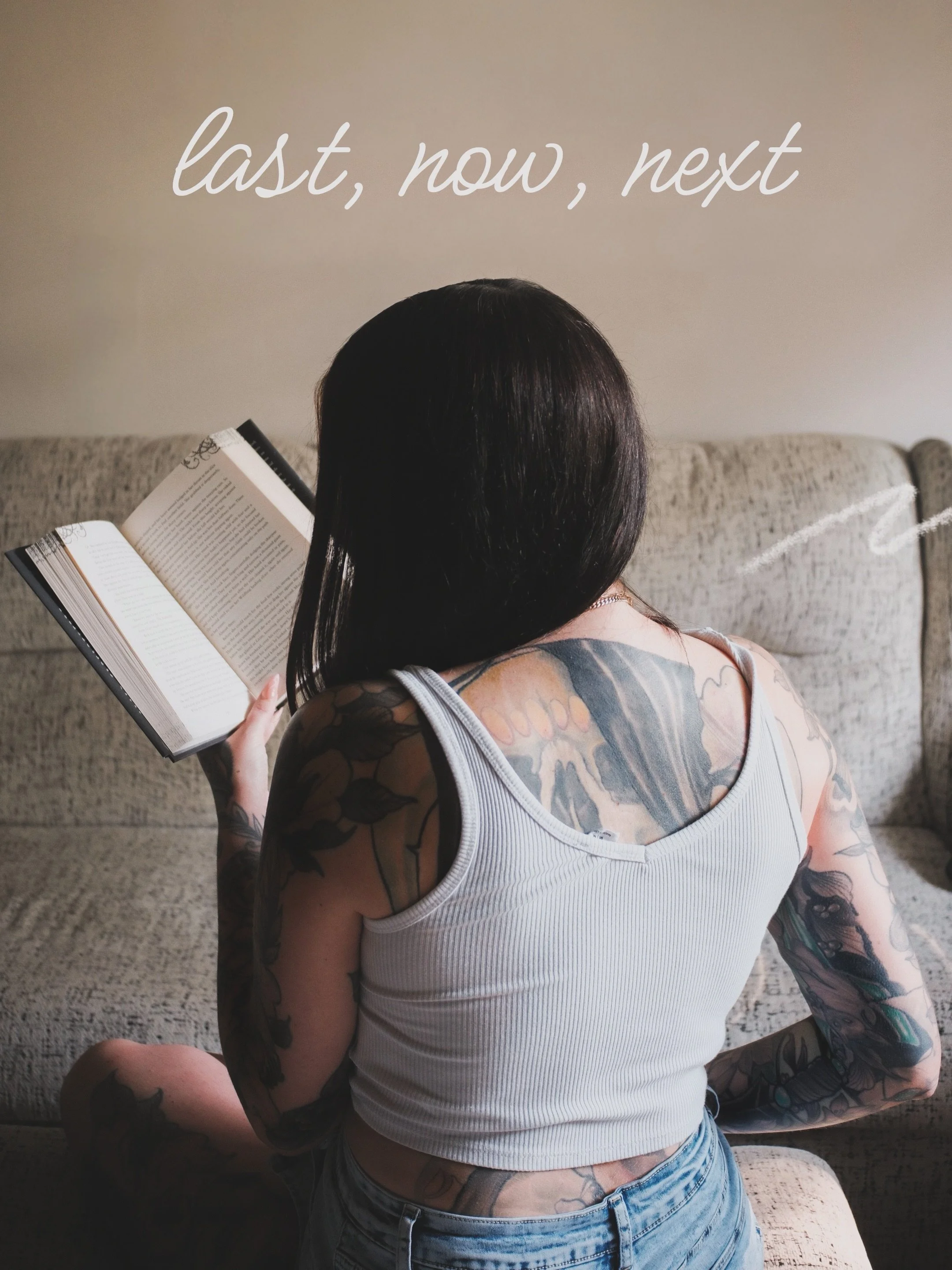 Current status: unavailable. 📚🖤
I&rsquo;ve got a book open and absolutely no intention of being productive.

✨ Trying my absolute best to get through this Lightlark series! Had to mix it up with some dark romance + magical vibes

#romantasy #dᴀʀᴋrᴏ