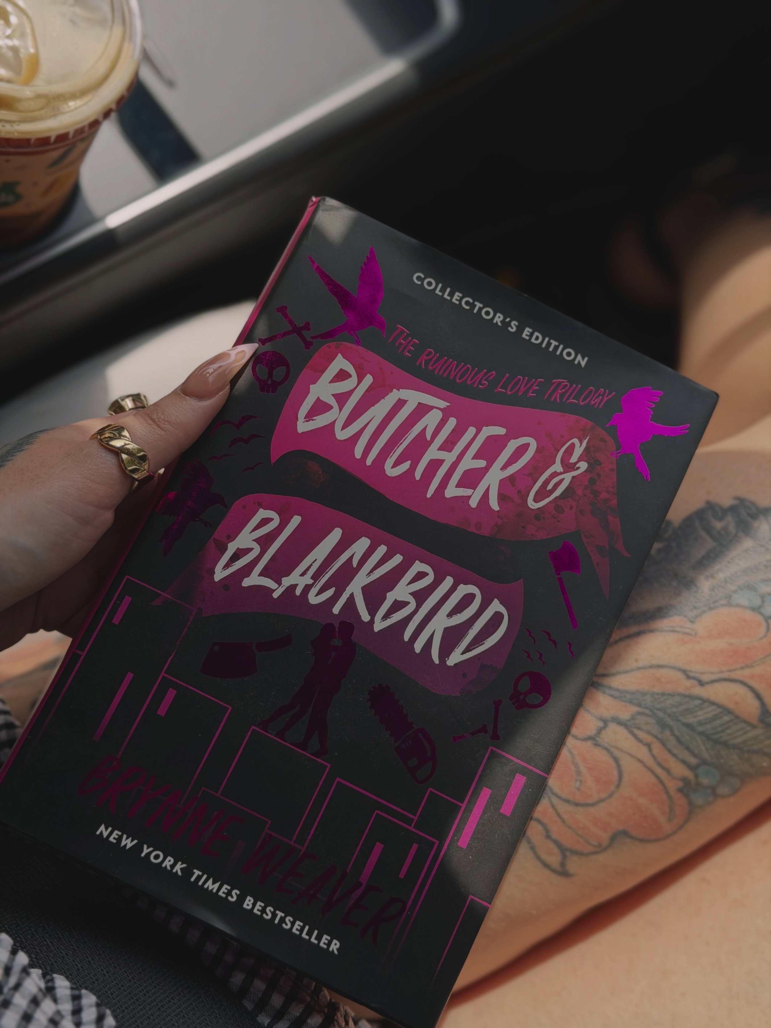 Safe to say Butcher &amp; Blackbird lived up to the hype. 🔪🖤

Dark humor, obsession, tension, and the kind of chemistry that keeps you thinking about it long after you close the book.

This one was messy in all the right ways. 🔥

#butcherandblackb