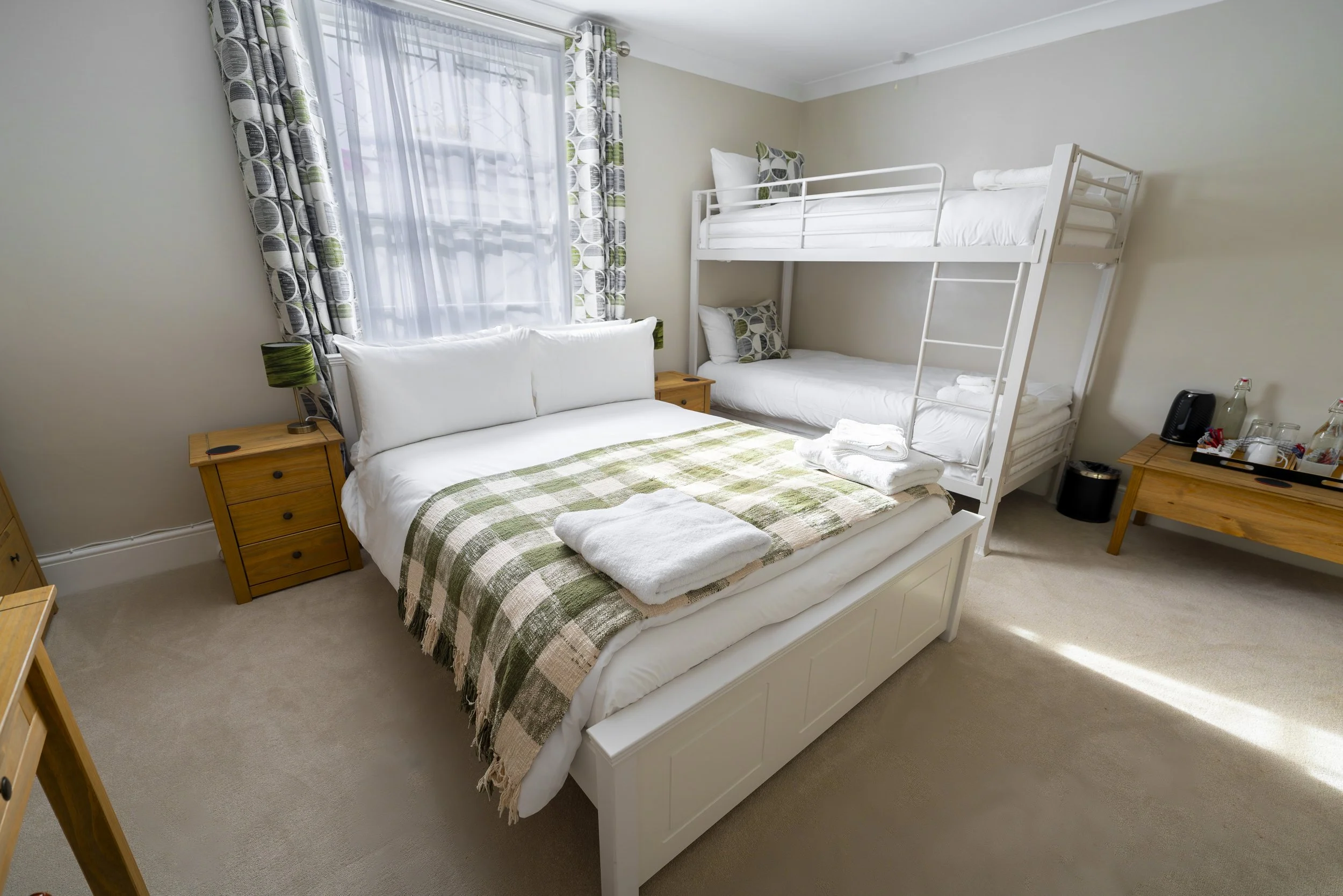 The Abbey Town House, Cheltenham. Family room