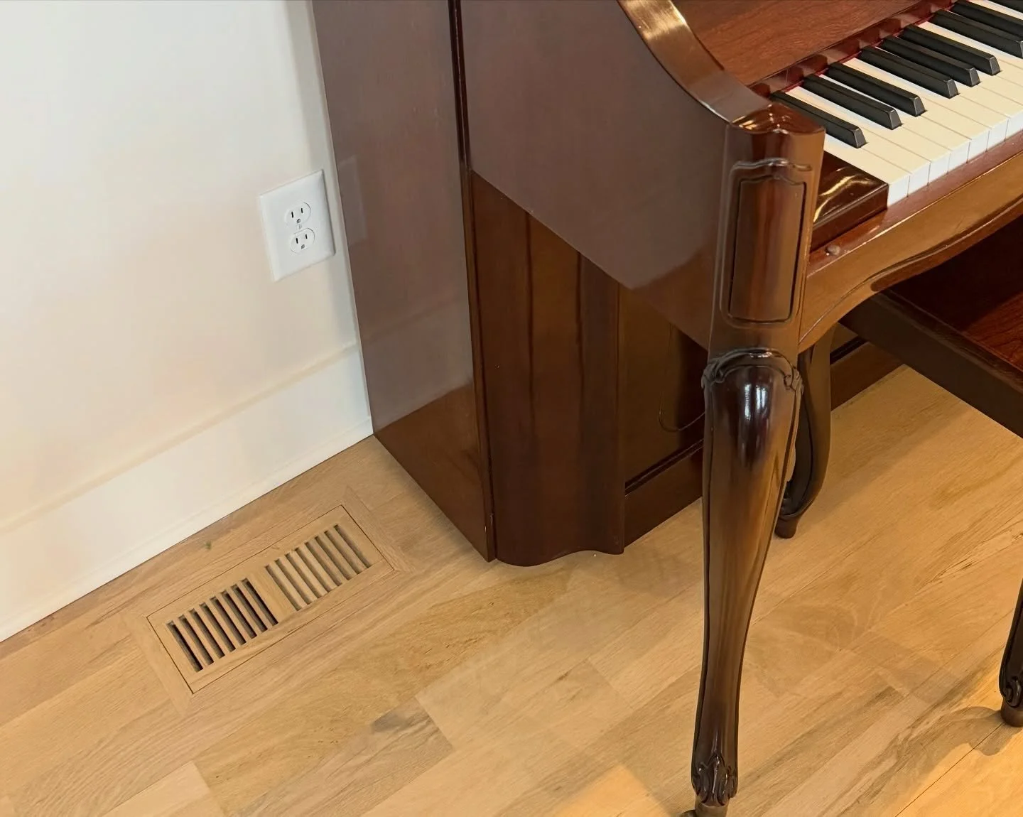 Be assured. This thing will END your piano.