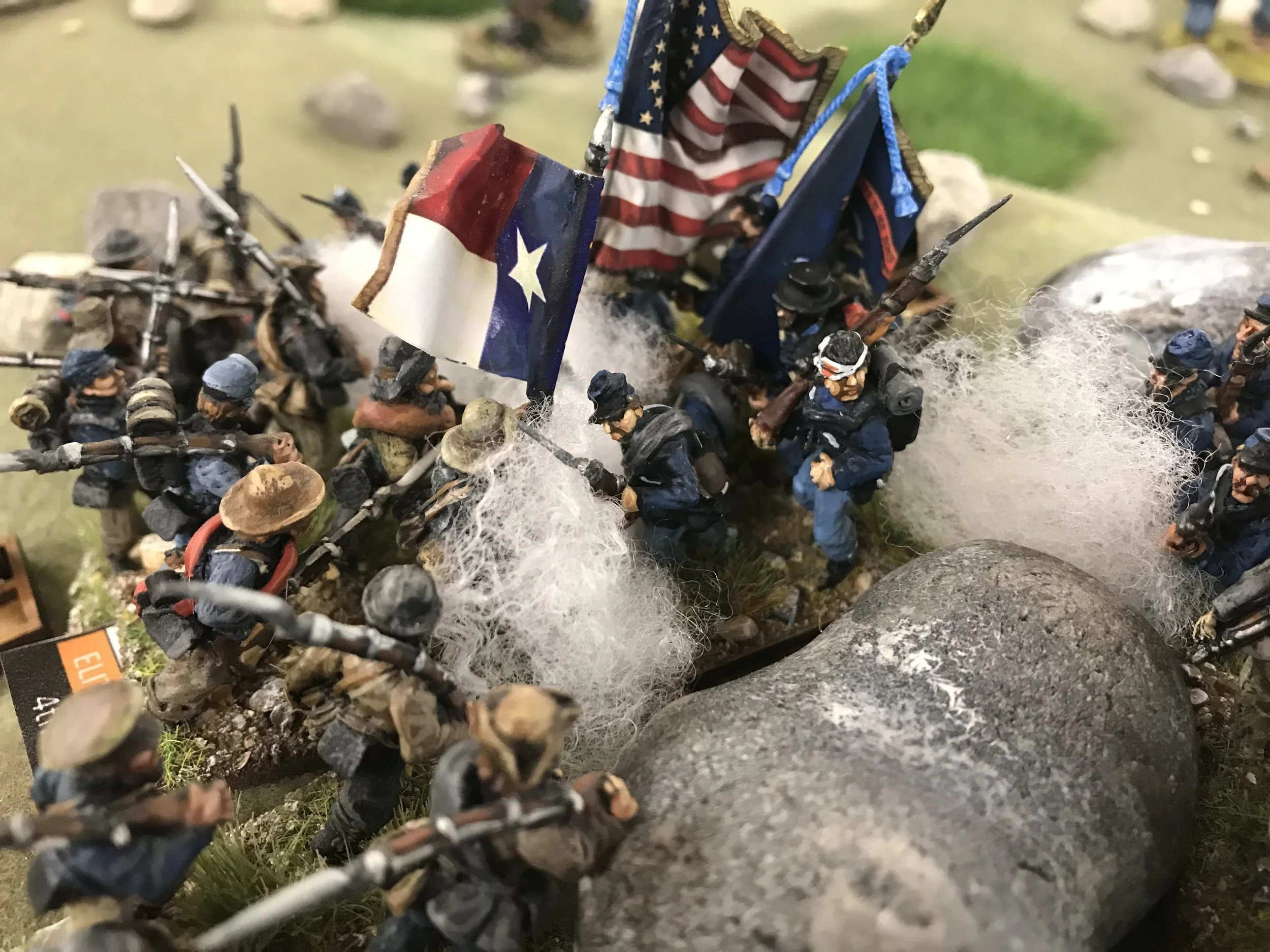 28mm ACW miniatures on a tabletop battlefield at the Shed O'War