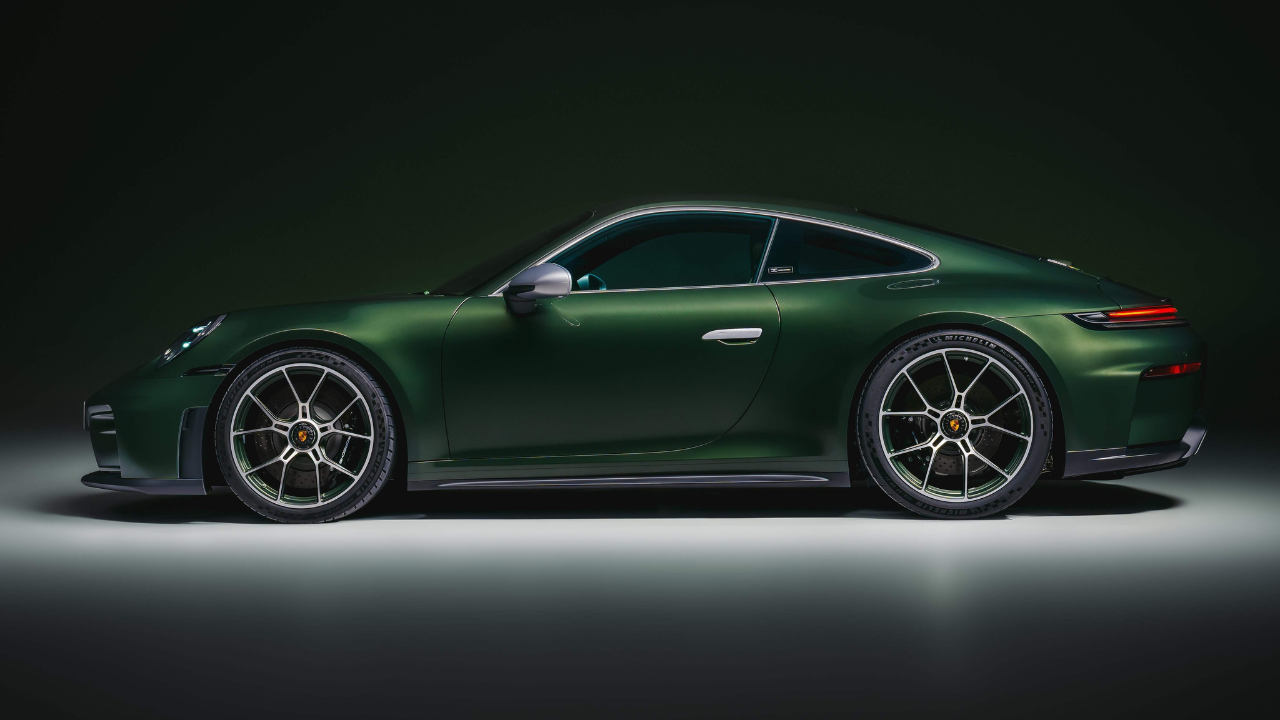 যুক্তরাজ্যে Porsche-র ৭৫ বছর পূর্তি (1).png