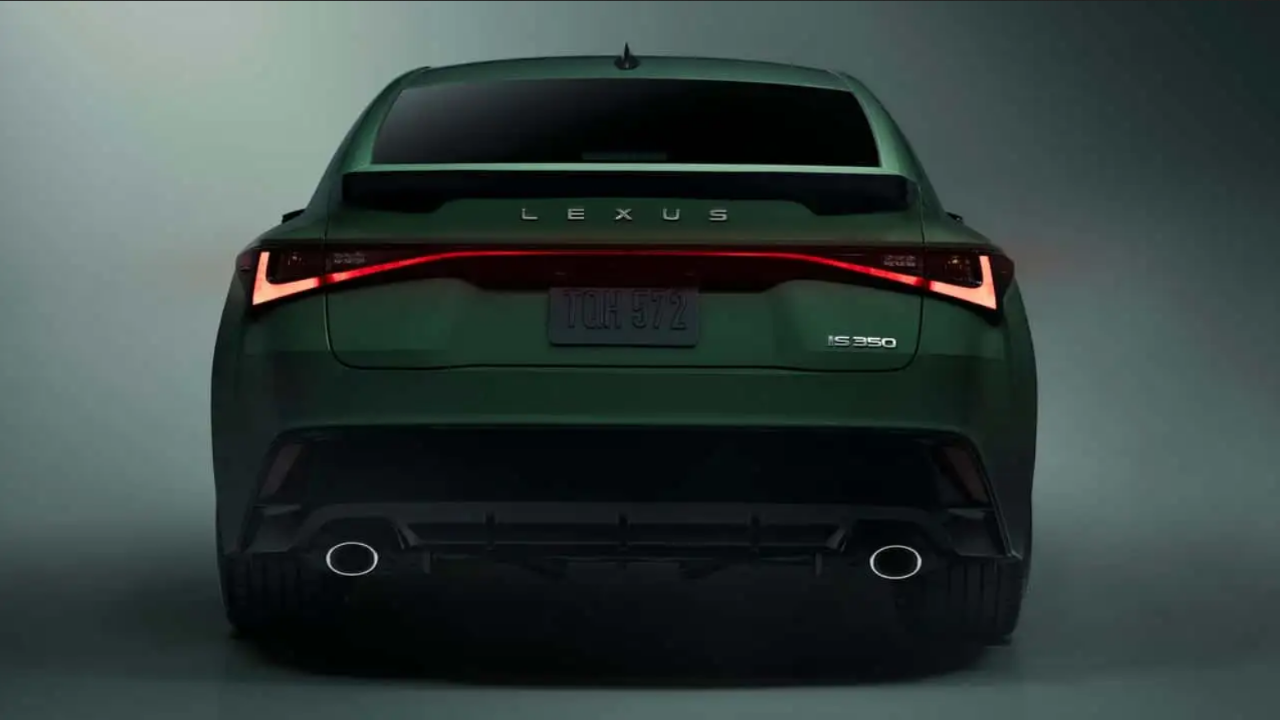 IS Lexus (6).png