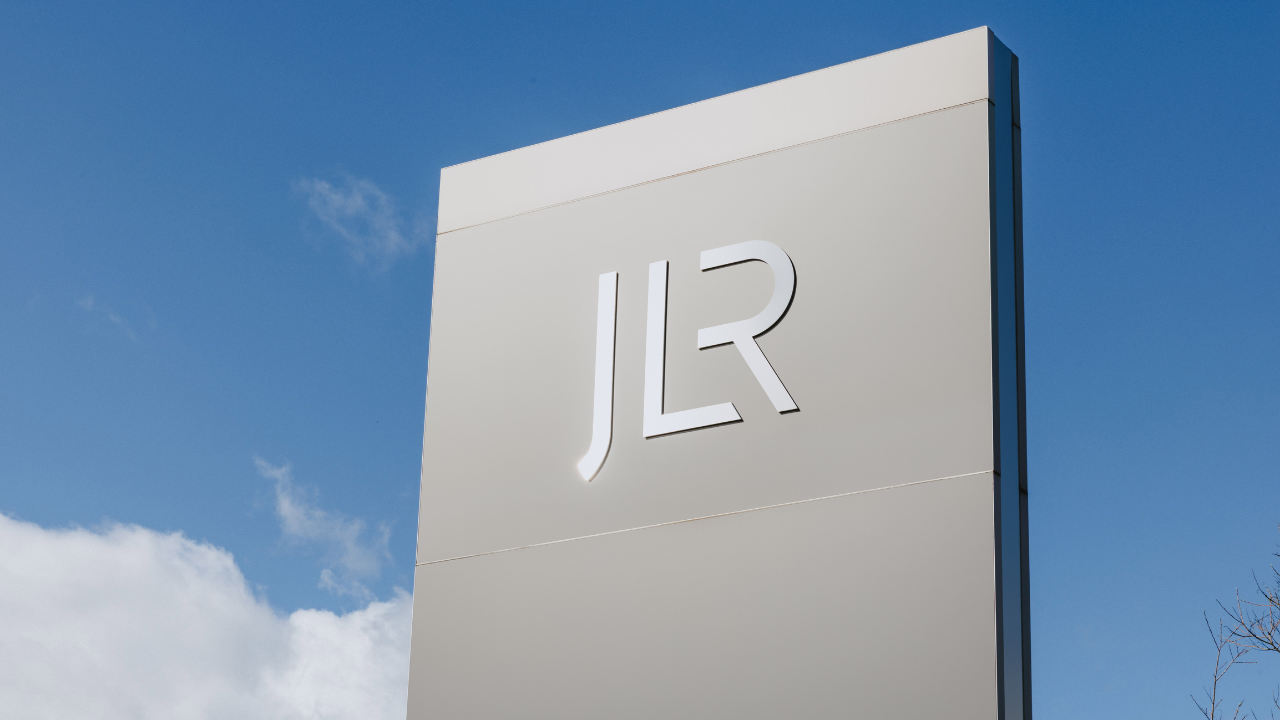 ৪ হাজার কর্মী ছাঁটাই করতে পারে JLR