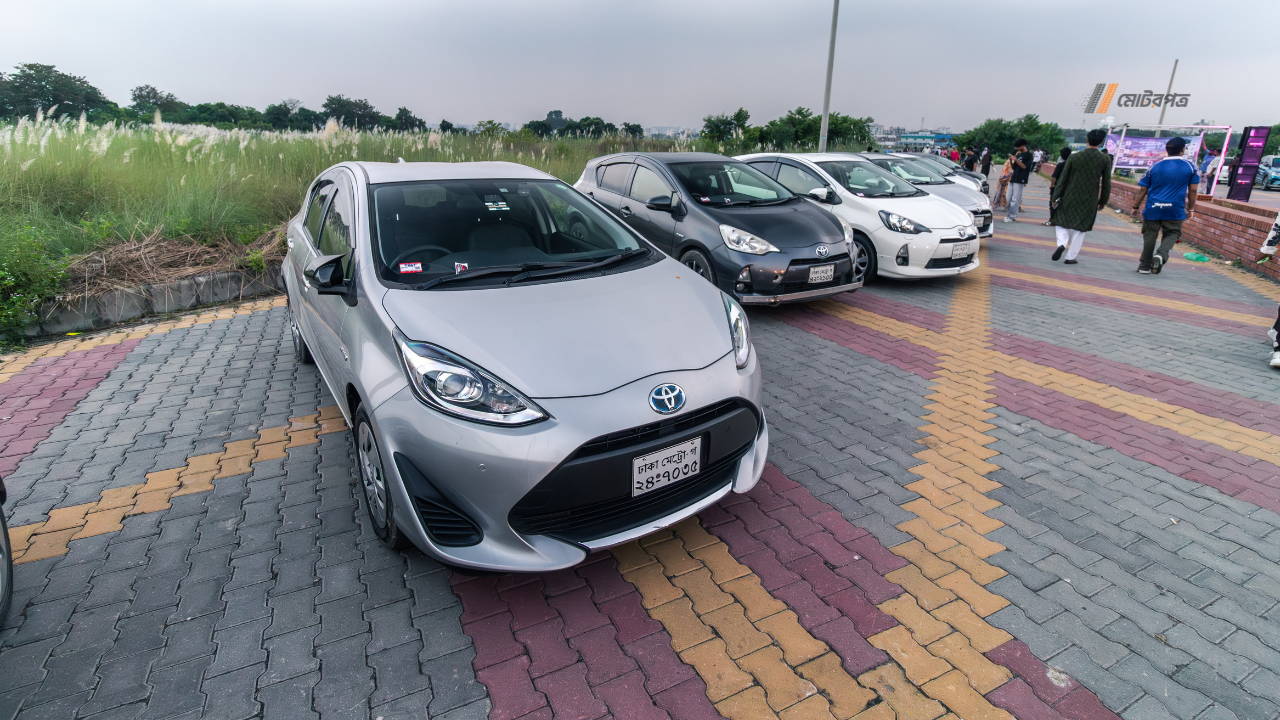 ছোট গাড়ি, বড় হৃদয়: Aqua Club Grand Meet