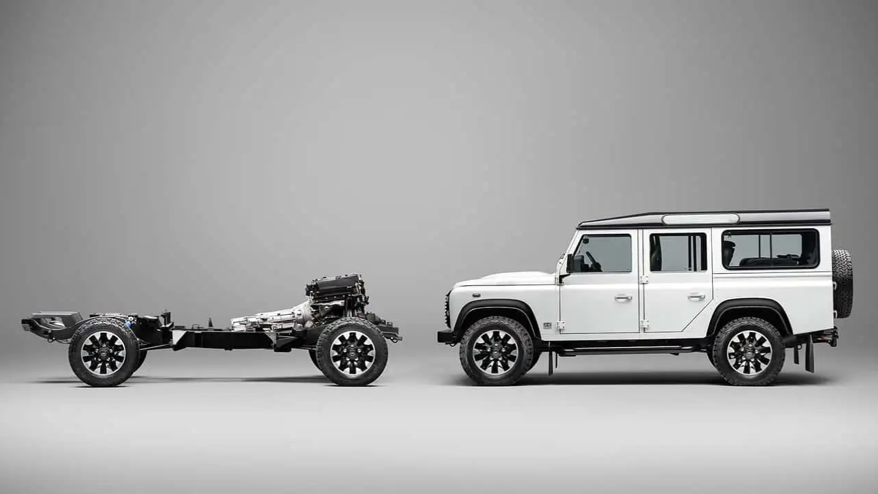 Defender V8 Restomod (3).png
