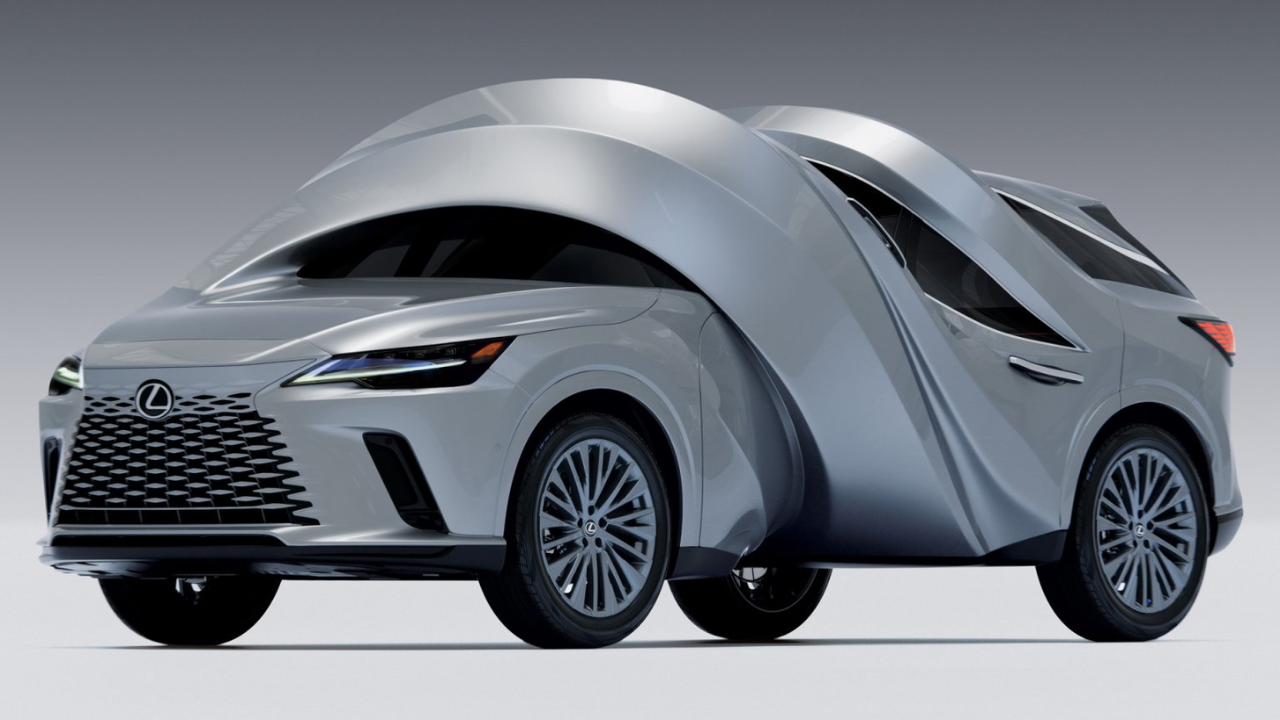 গাড়ি মুচড়ে ভাস্কর্য বানাল Lexus