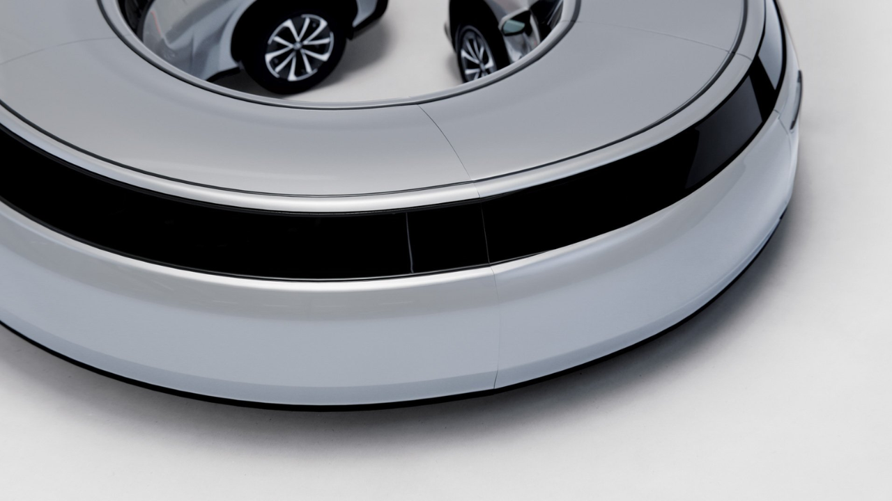 Lexus Sculpture  (7).png