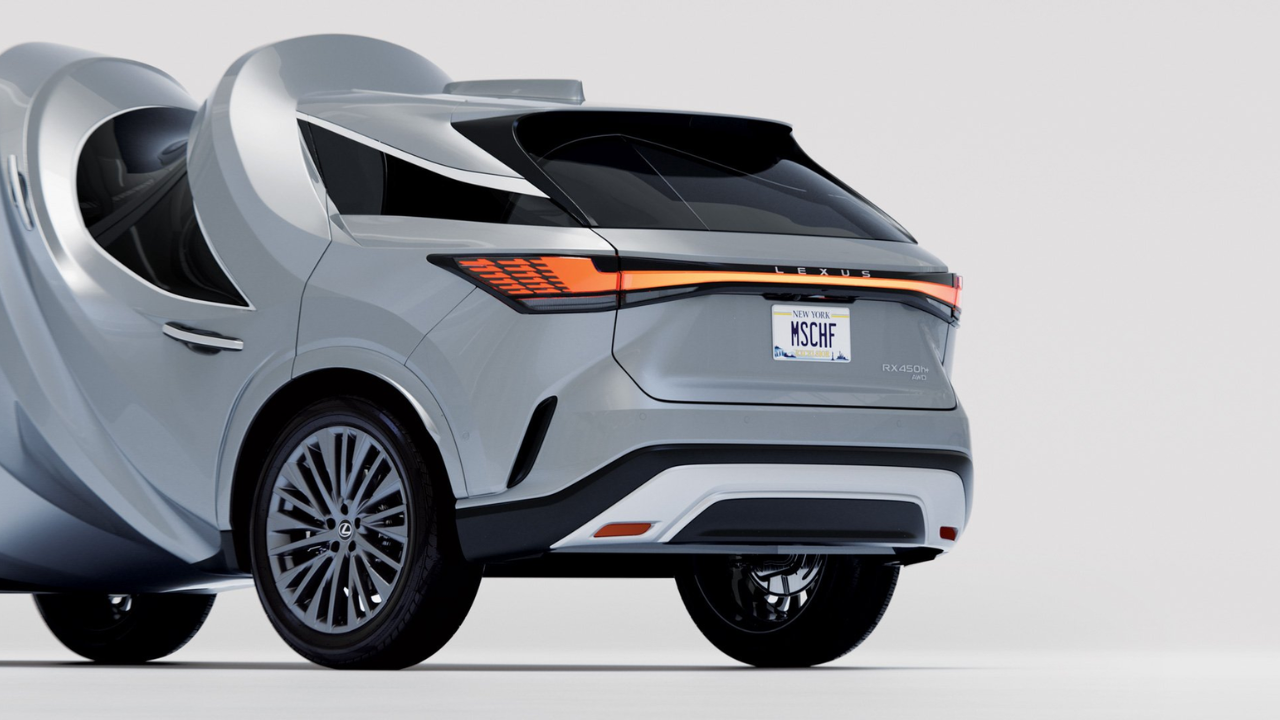 Lexus Sculpture  (10).png