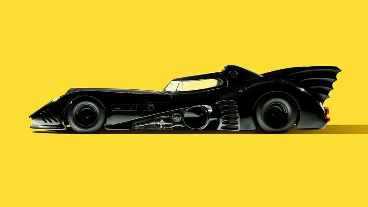 Bartonverse Batmobile (1).png