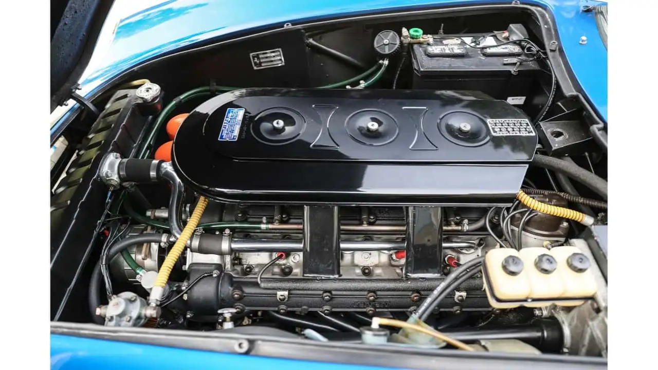 Steve McQueen Ferrari (6).png