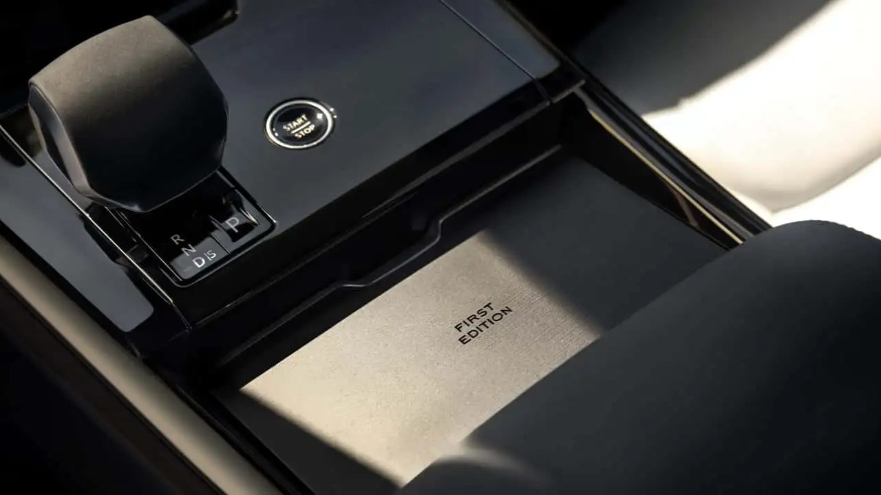 Range Rover Sport Electric  (16).png