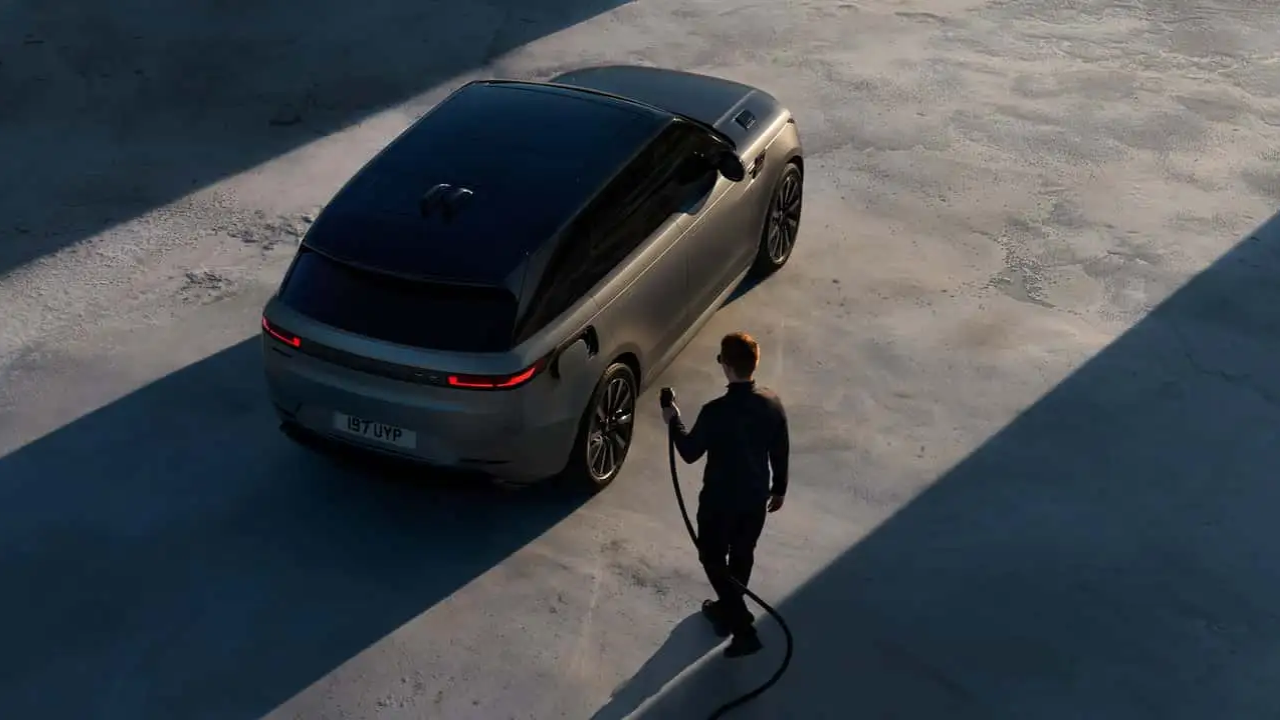 Range Rover Sport Electric  (18).png