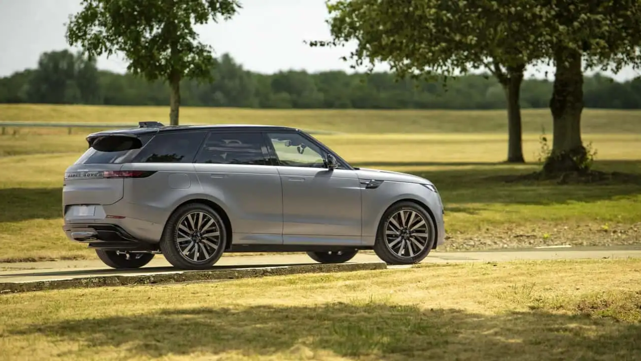 Range Rover Sport Electric  (28).png