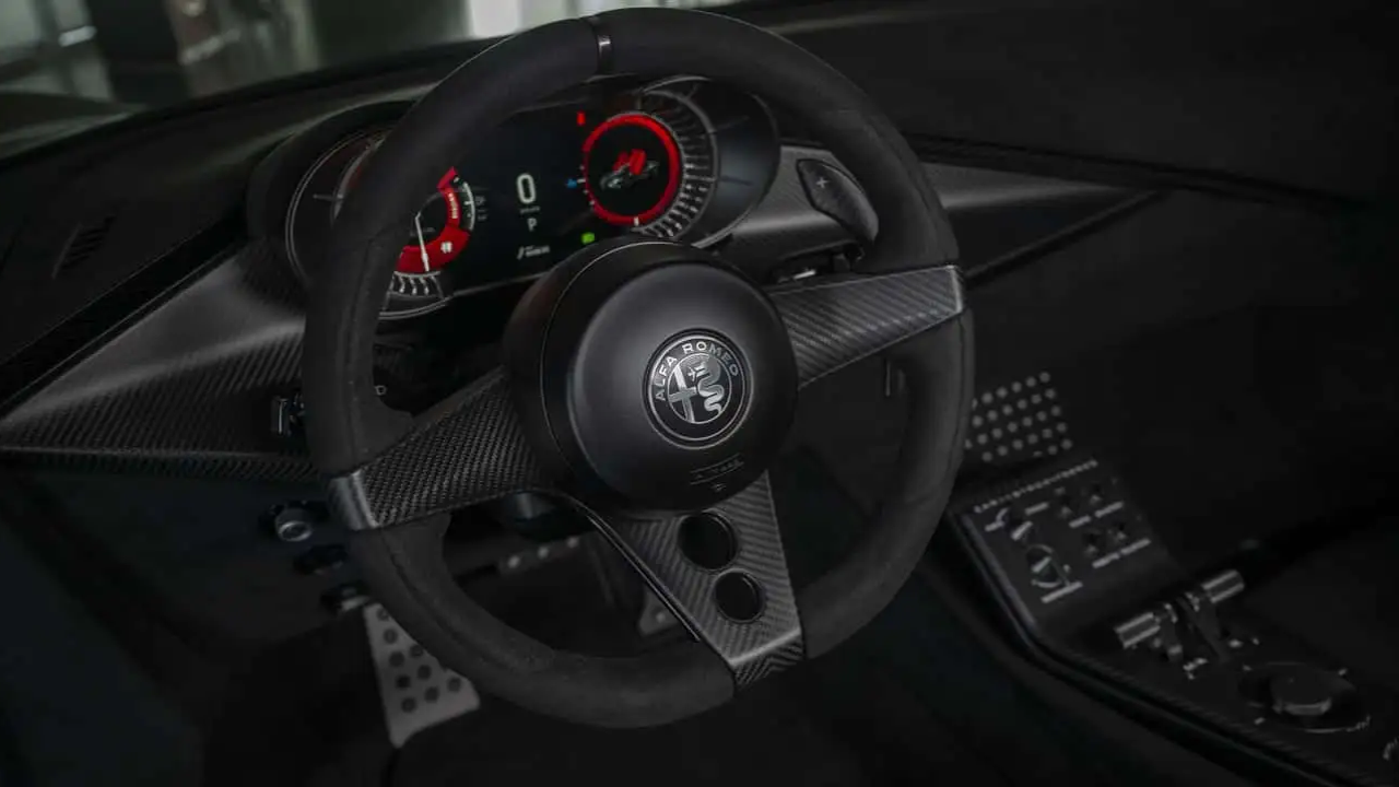Alfa Romeo 33 Stradale Perla Nera  (14).png