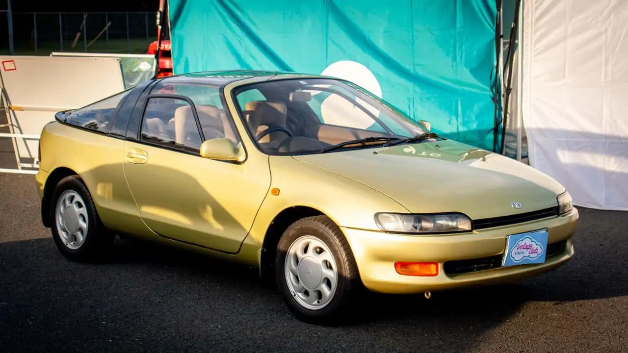 Renting Toyota Sera (1).png