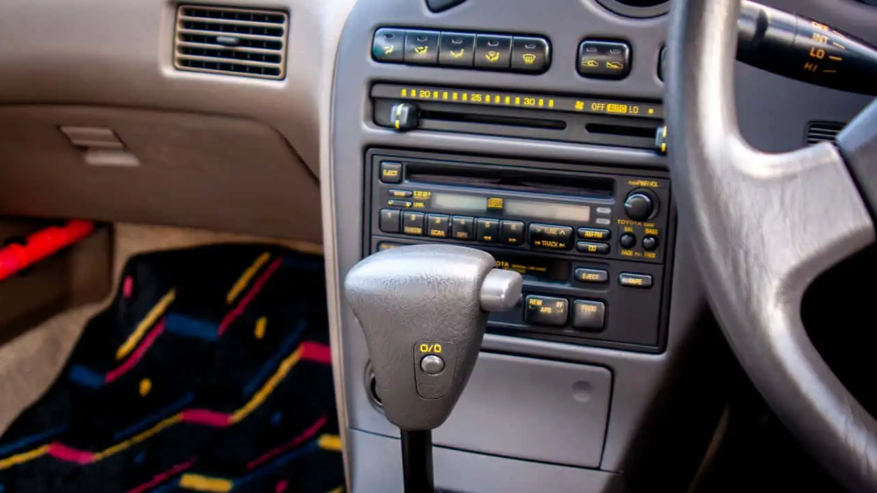 Renting Toyota Sera (7).png