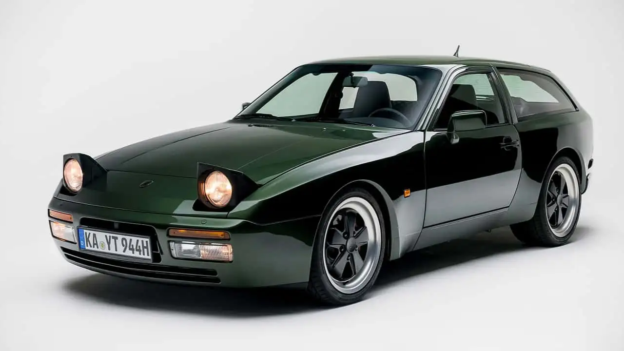 Porsche 944 Shooting Brake  (4).png