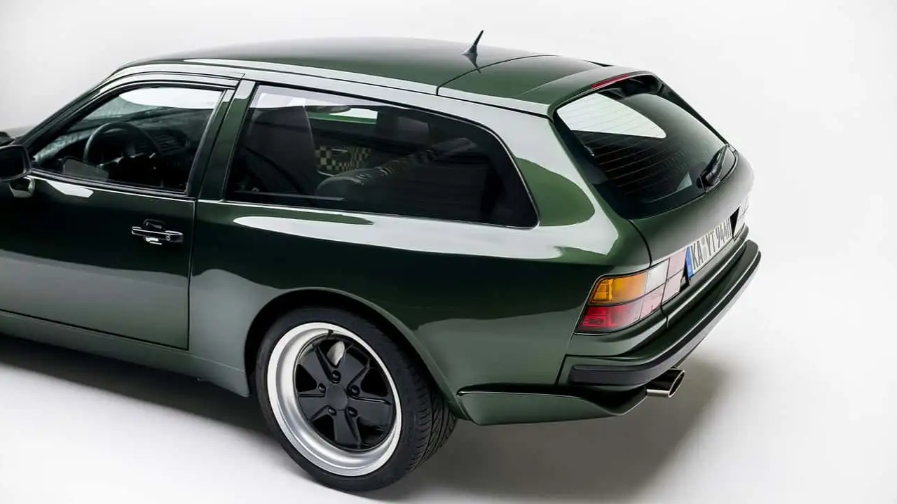Porsche 944 Shooting Brake  (7).png