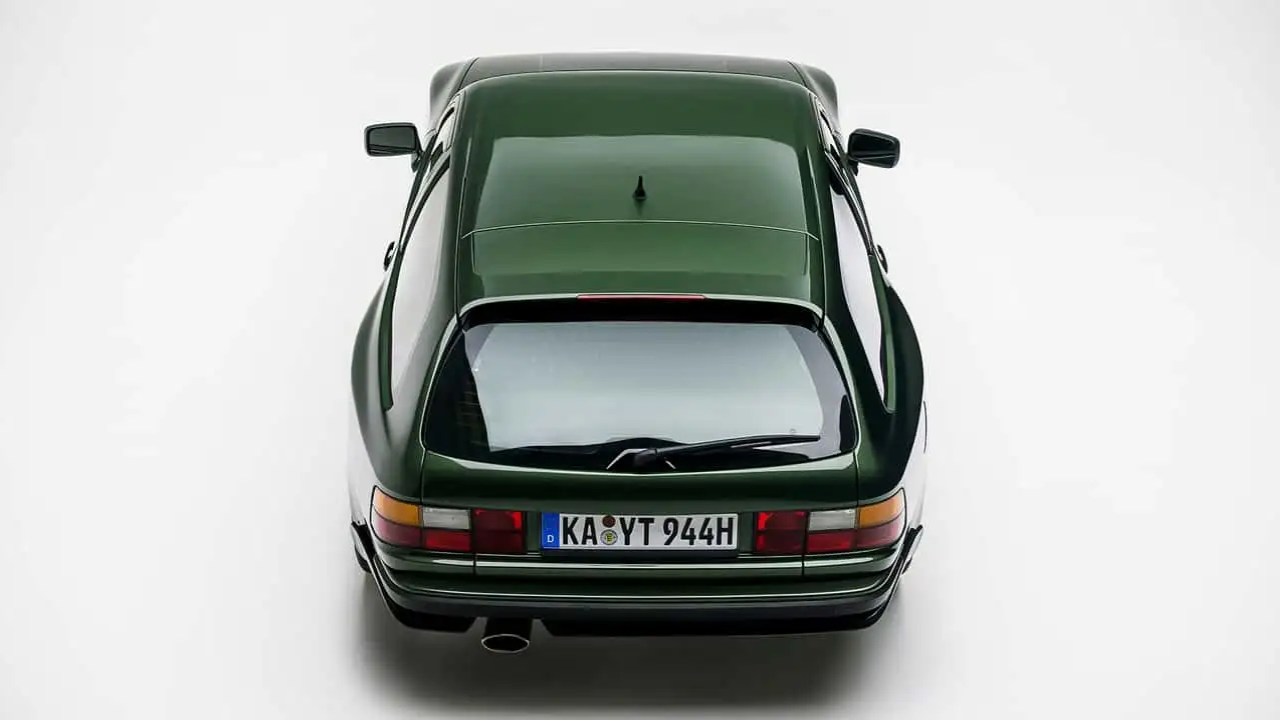 Porsche 944 Shooting Brake  (12).png