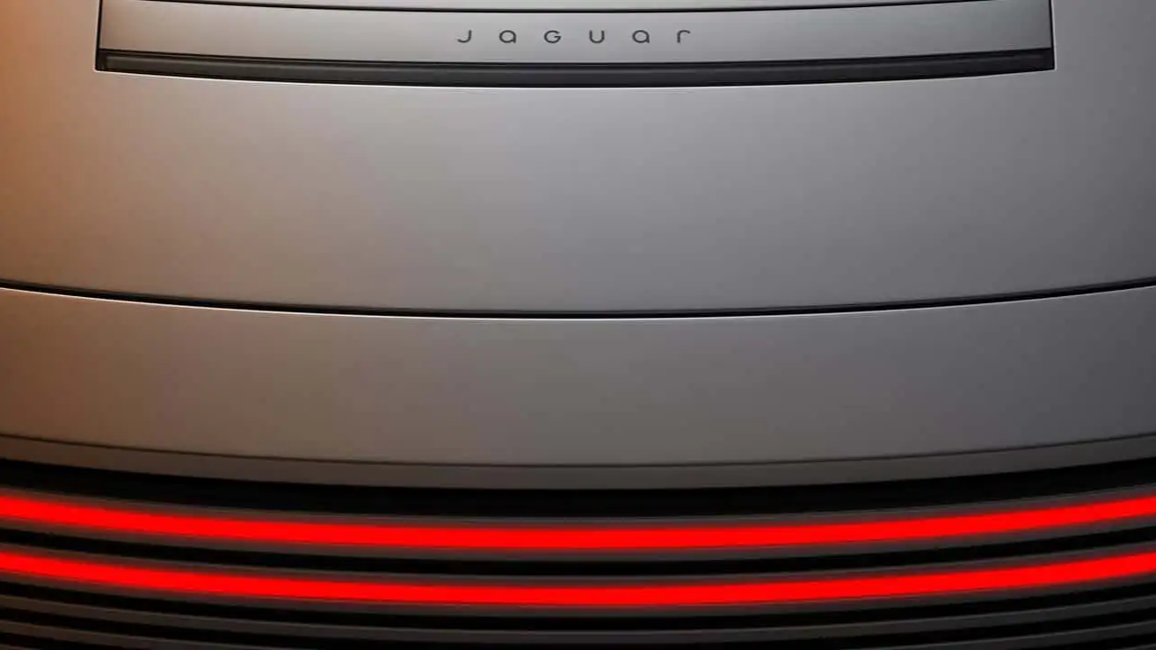 jaguar Type 001 (17).png