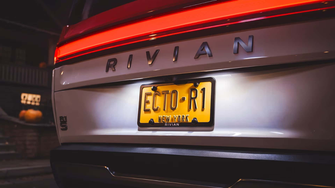 Ghostbusters Rivian (5).png