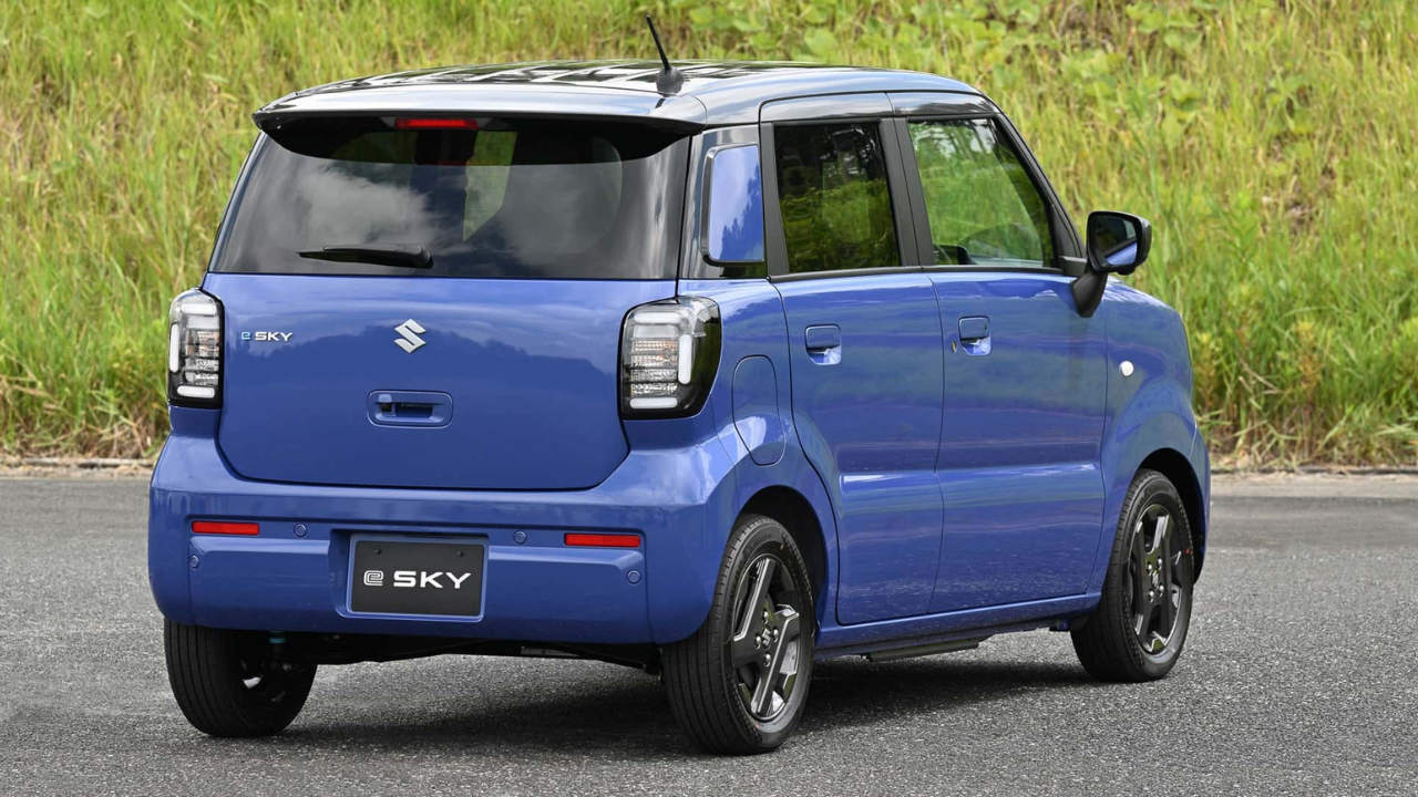 Suzuki e-Sky (2).png